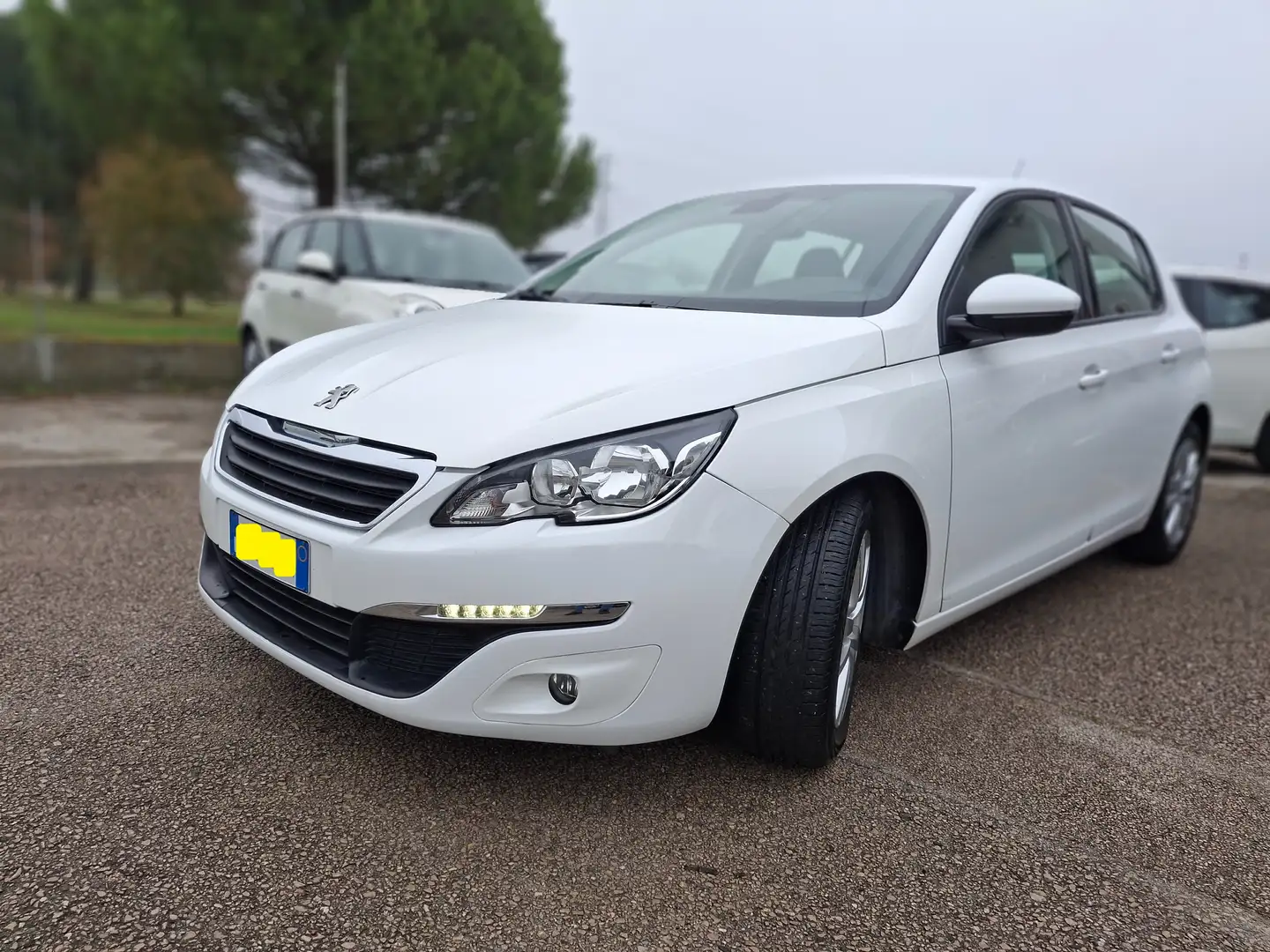 Peugeot 308 308  5p 1.6 bluehdi Allure s Blanco - 2
