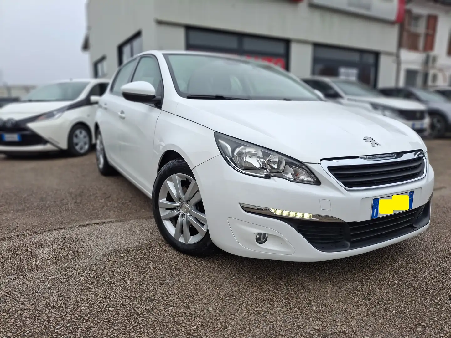Peugeot 308 308 5p 1.6 bluehdi Allure s Blanco - 1