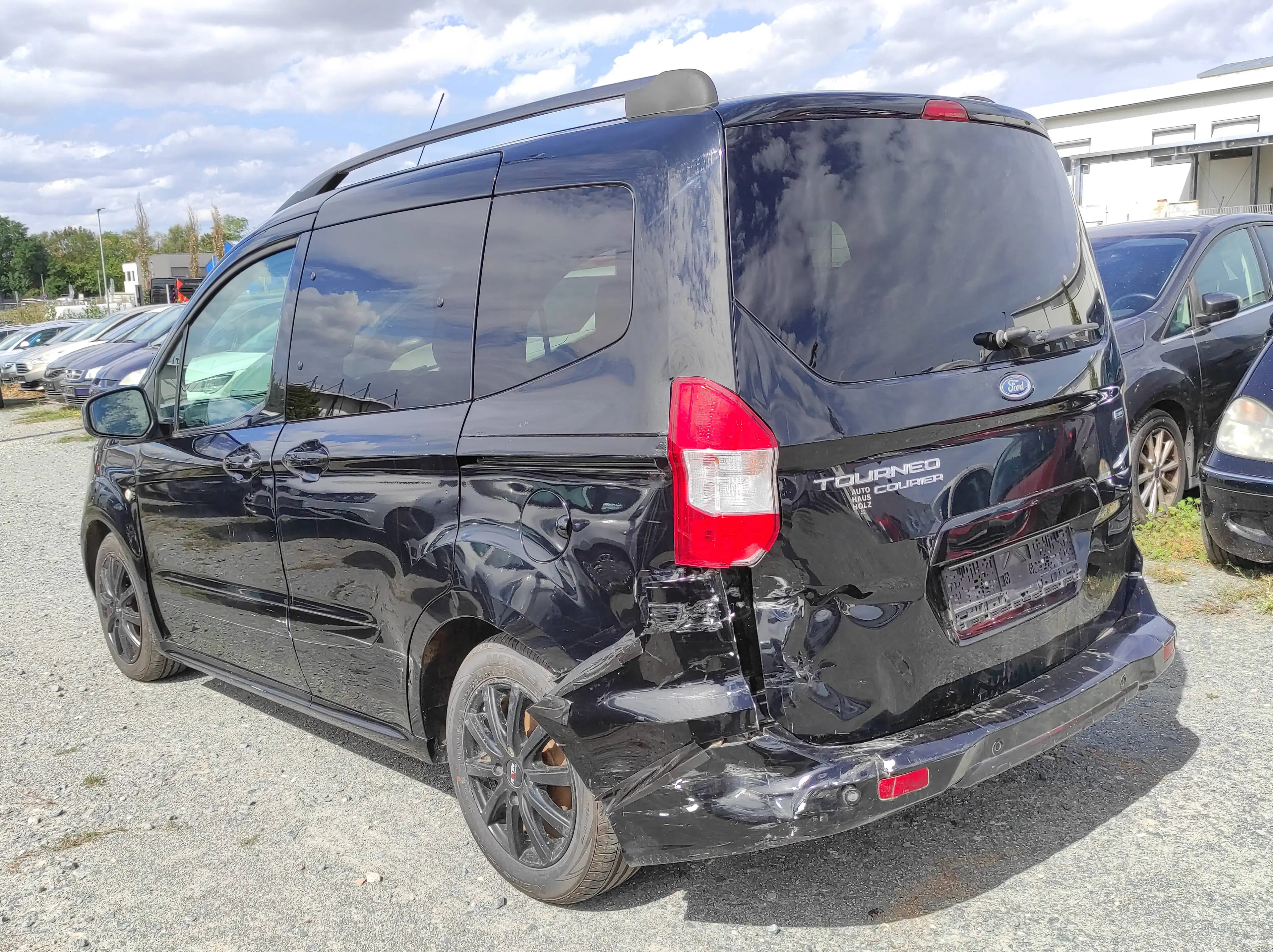 Ford Tourneo Courier 1.0 EURO-6 KLIMA USB RADIO SCHIEBETÜR ALU Sport — photo 6
