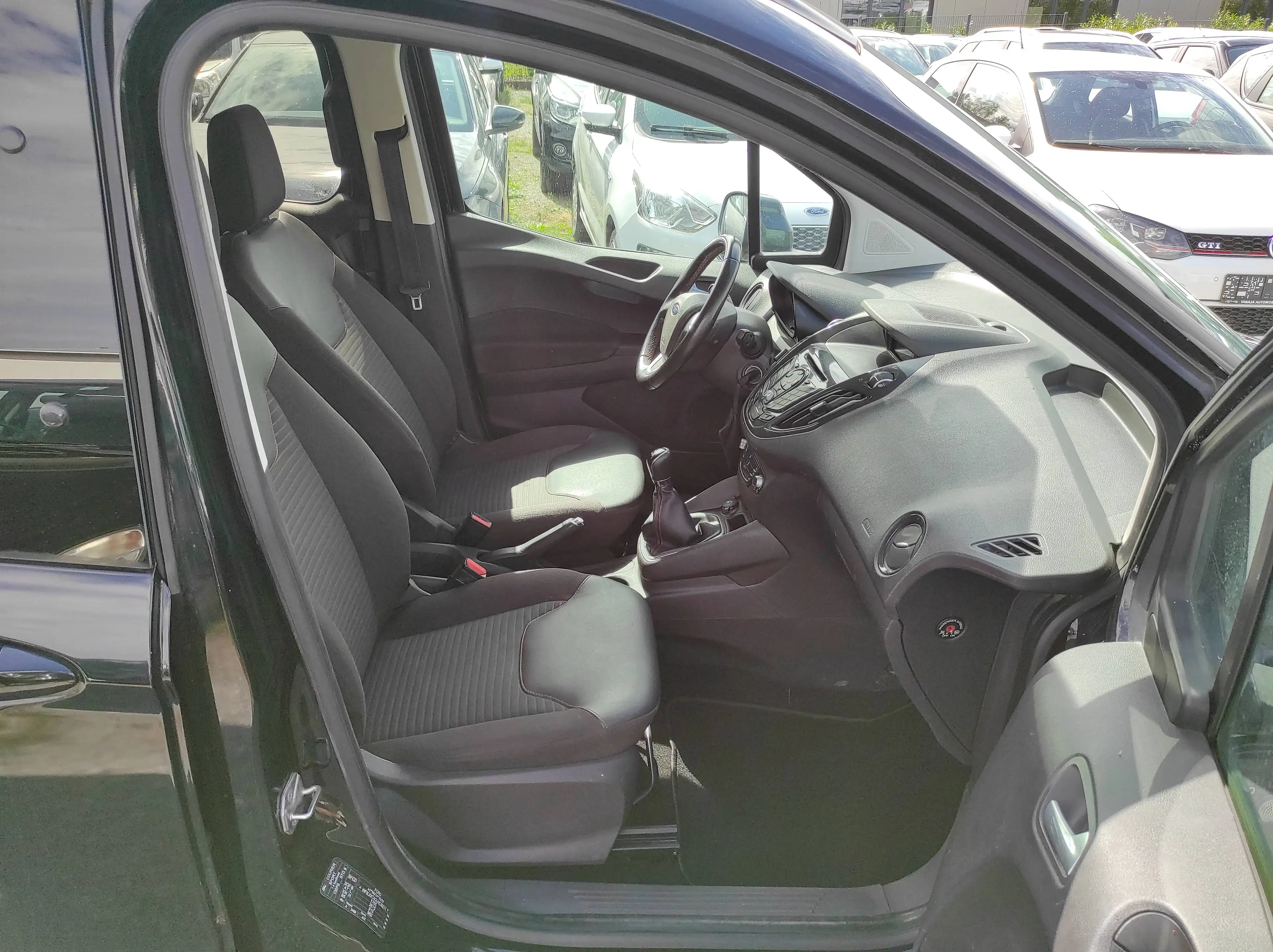 Ford Tourneo Courier 1.0 EURO-6 KLIMA USB RADIO SCHIEBETÜR ALU Sport — photo 11