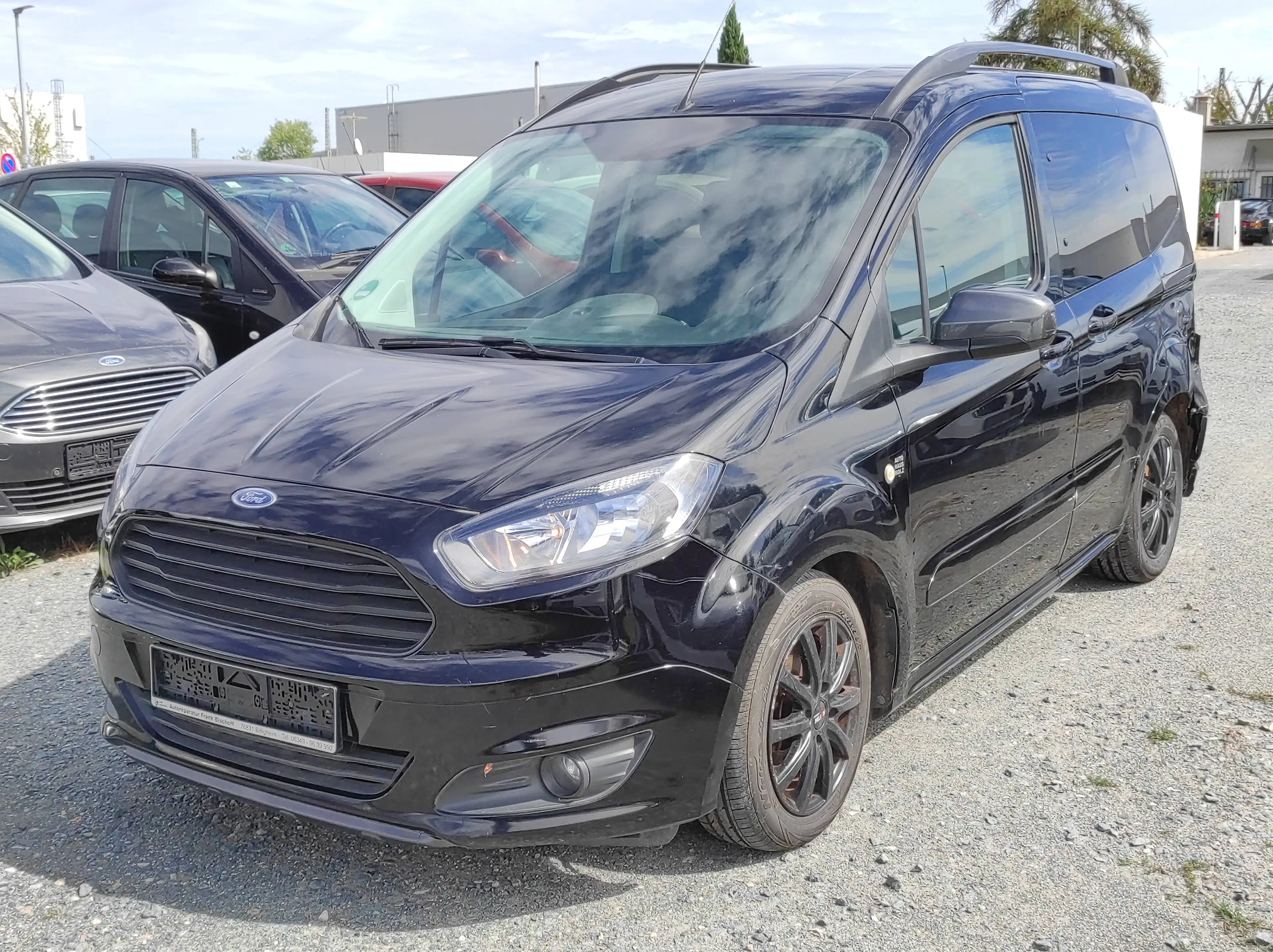 Ford Tourneo Courier 1.0 EURO-6 KLIMA USB RADIO SCHIEBETÜR ALU Sport — photo 2