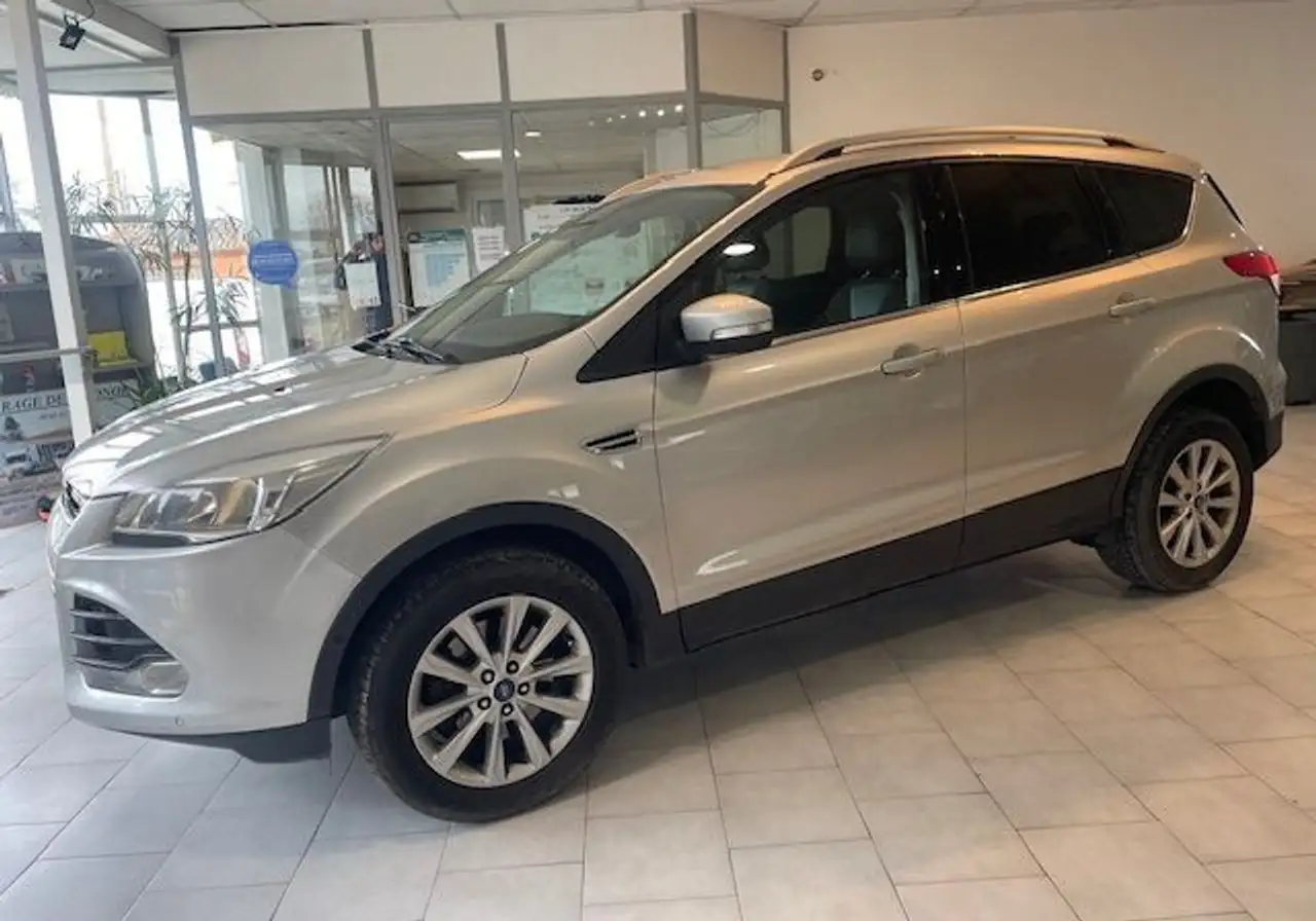 Ford Kuga 2.0 TDCI 120cv S-S TITANIUM 4X2