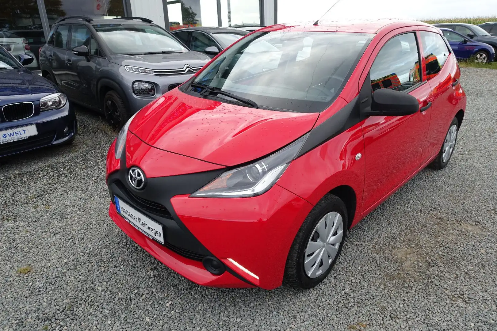 Toyota Aygo X 1.0 KLIMA LED BLUET Insp.Neu TÜV 4/27 Gjr Червоний - 2