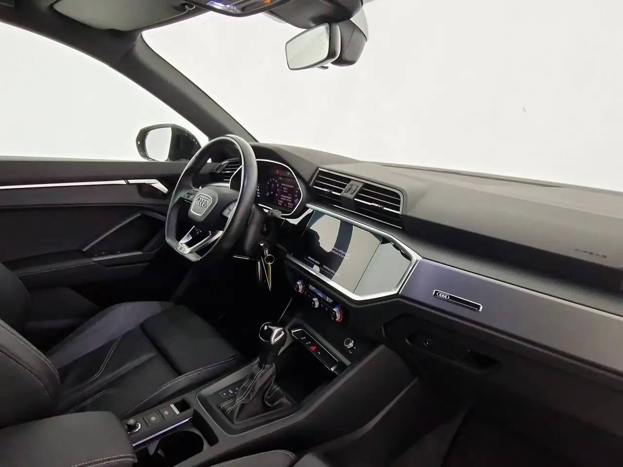 Audi Q3 35 1.5 tfsi s line edition s-tronic, миниатюра 7