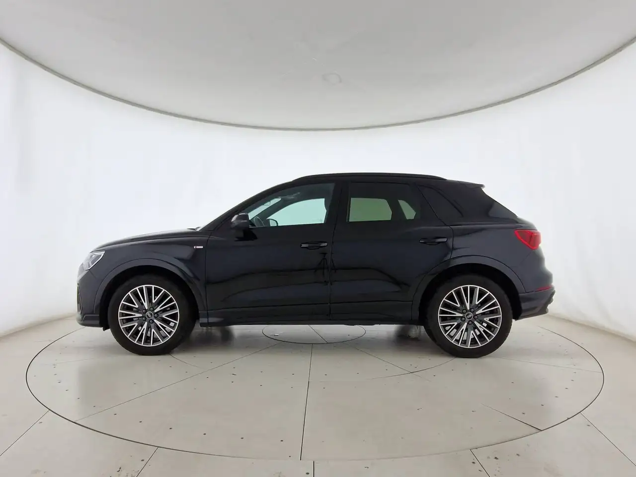 Audi Q3 35 1.5 tfsi s line edition s-tronic, миниатюра 2