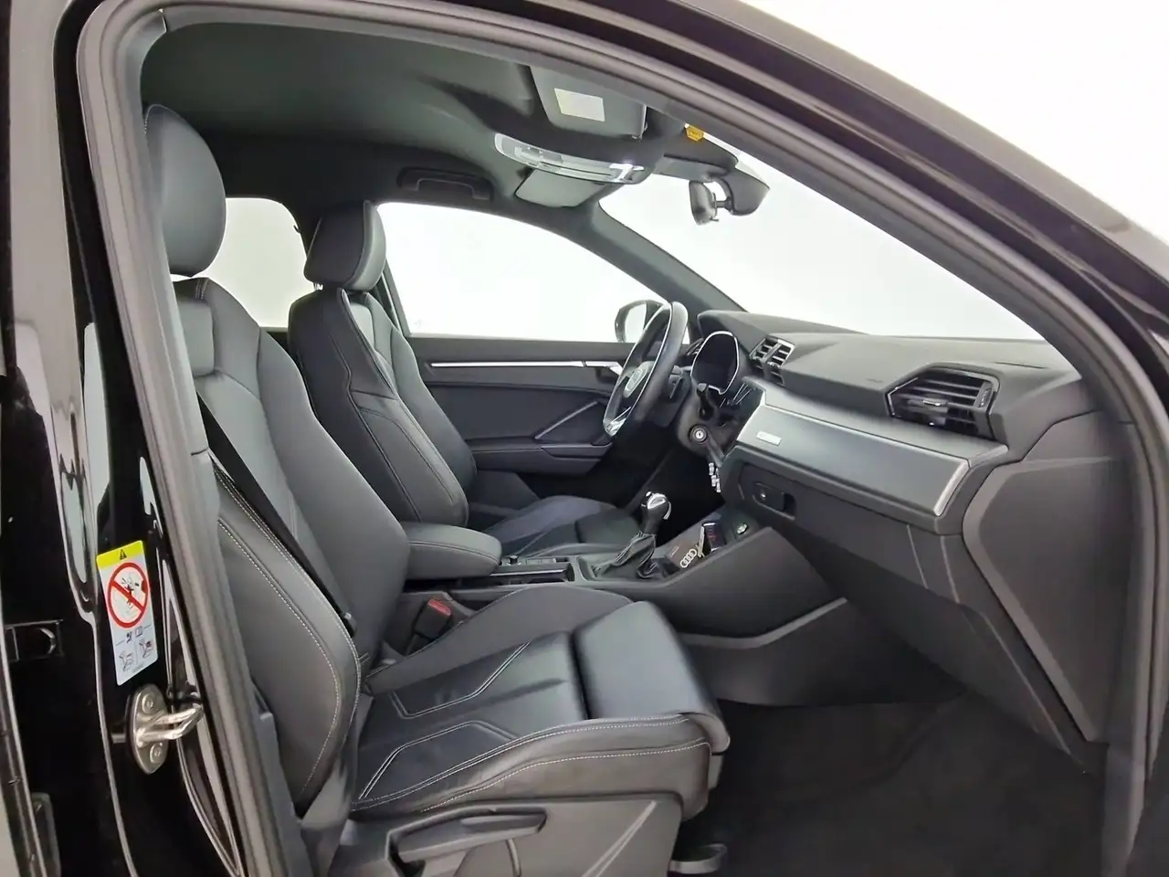 Audi Q3 35 1.5 tfsi s line edition s-tronic, миниатюра 13