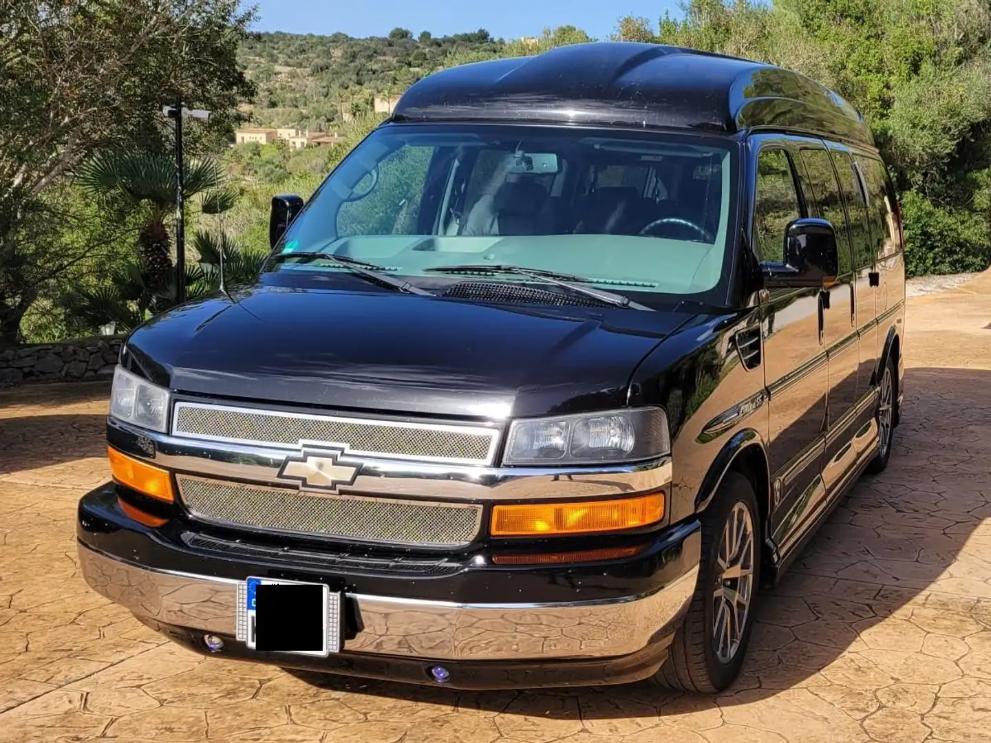 Chevrolet Express Negro - 2
