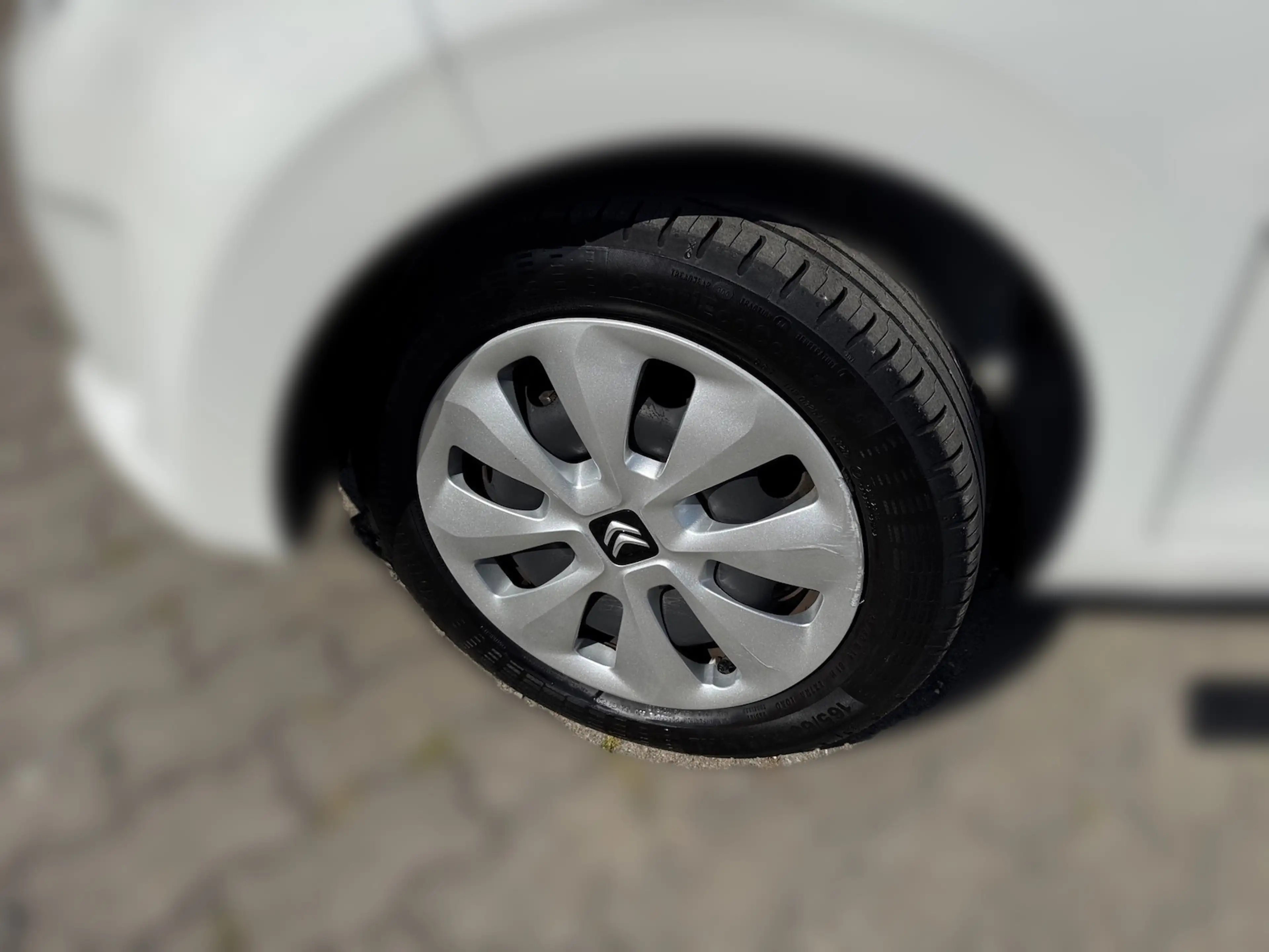 Citroen C1 Feel Kamera*SHZ*Navi v.App*DAB*Mirror Link — photo 13