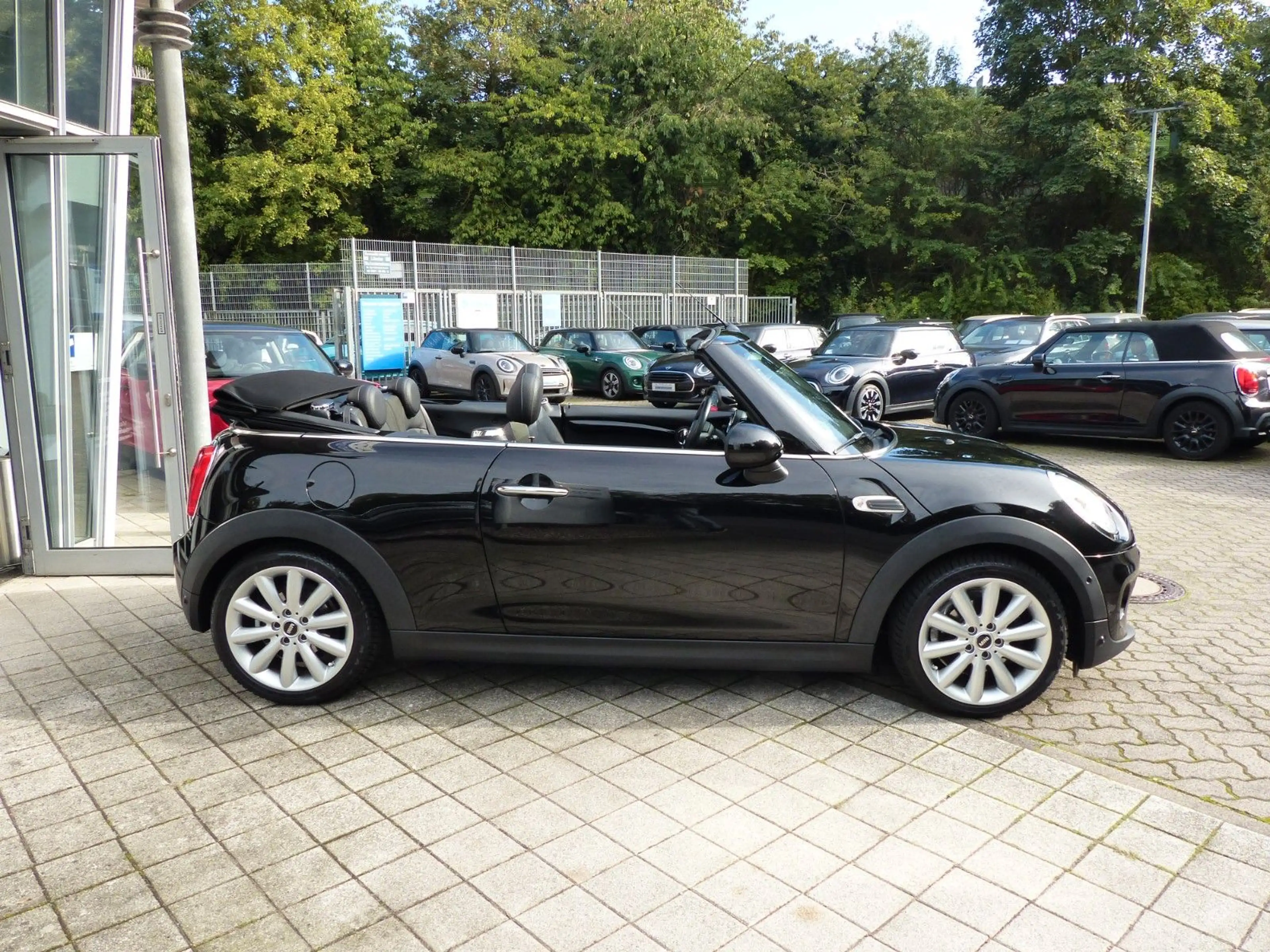 MINI Cooper Cabrio Aut. "Chili",Leder,Navi,LED,29 tkm — photo 2
