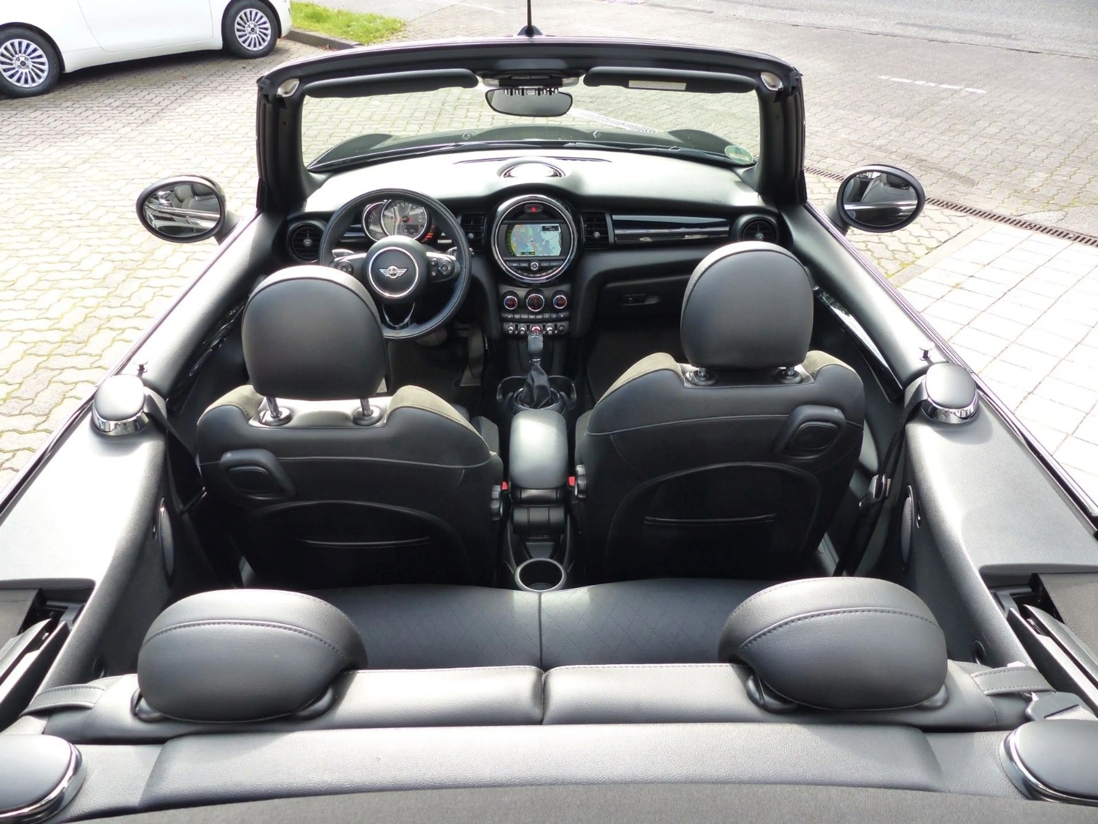 MINI Cooper Cabrio Aut. "Chili",Leder,Navi,LED,29 tkm — photo 13