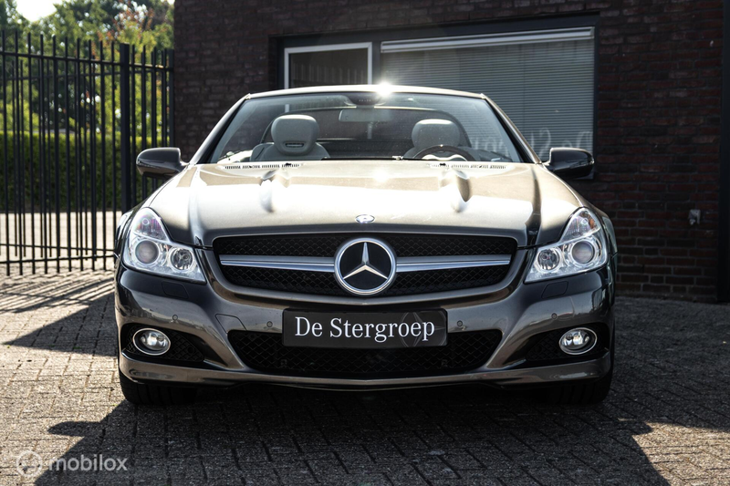 Mercedes-Benz SL 350 — photo 3