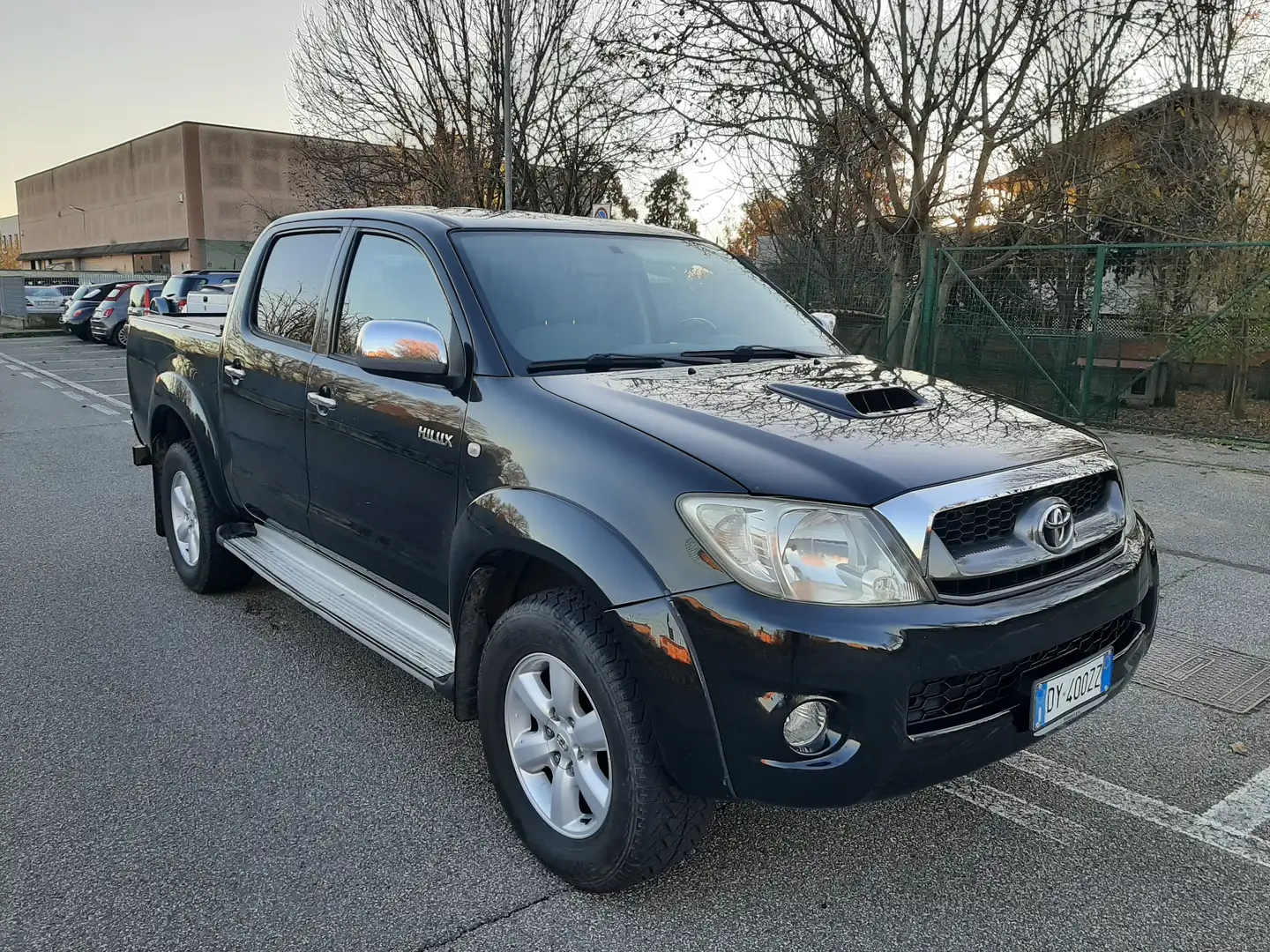 Toyota Hilux III 3.0 d-4d double cab SR auto - 2
