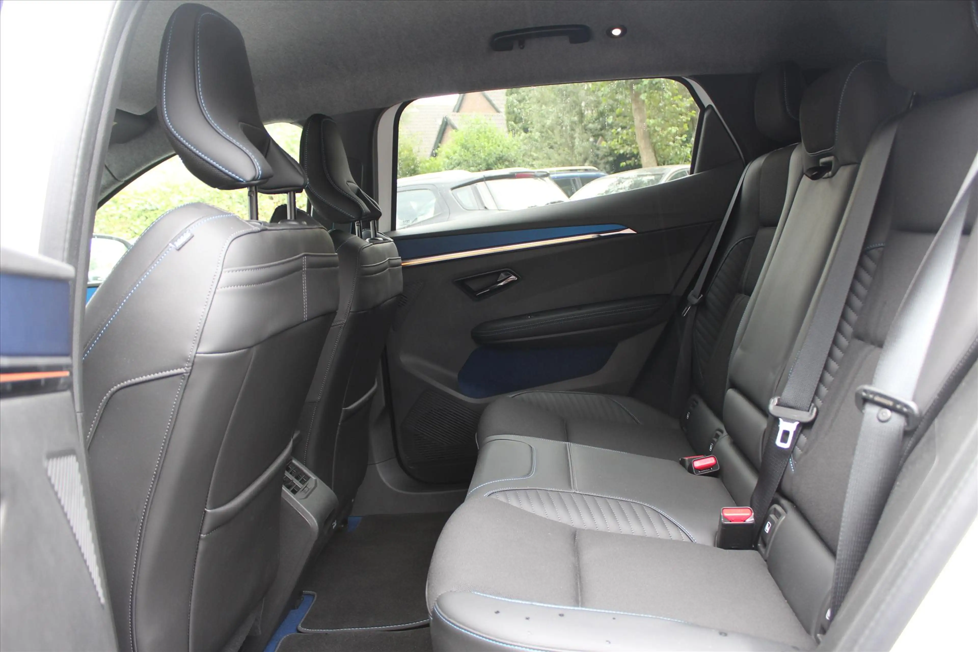 Renault Scenic E-Tech EV87 220pk long range Esprit Alpine — photo 12