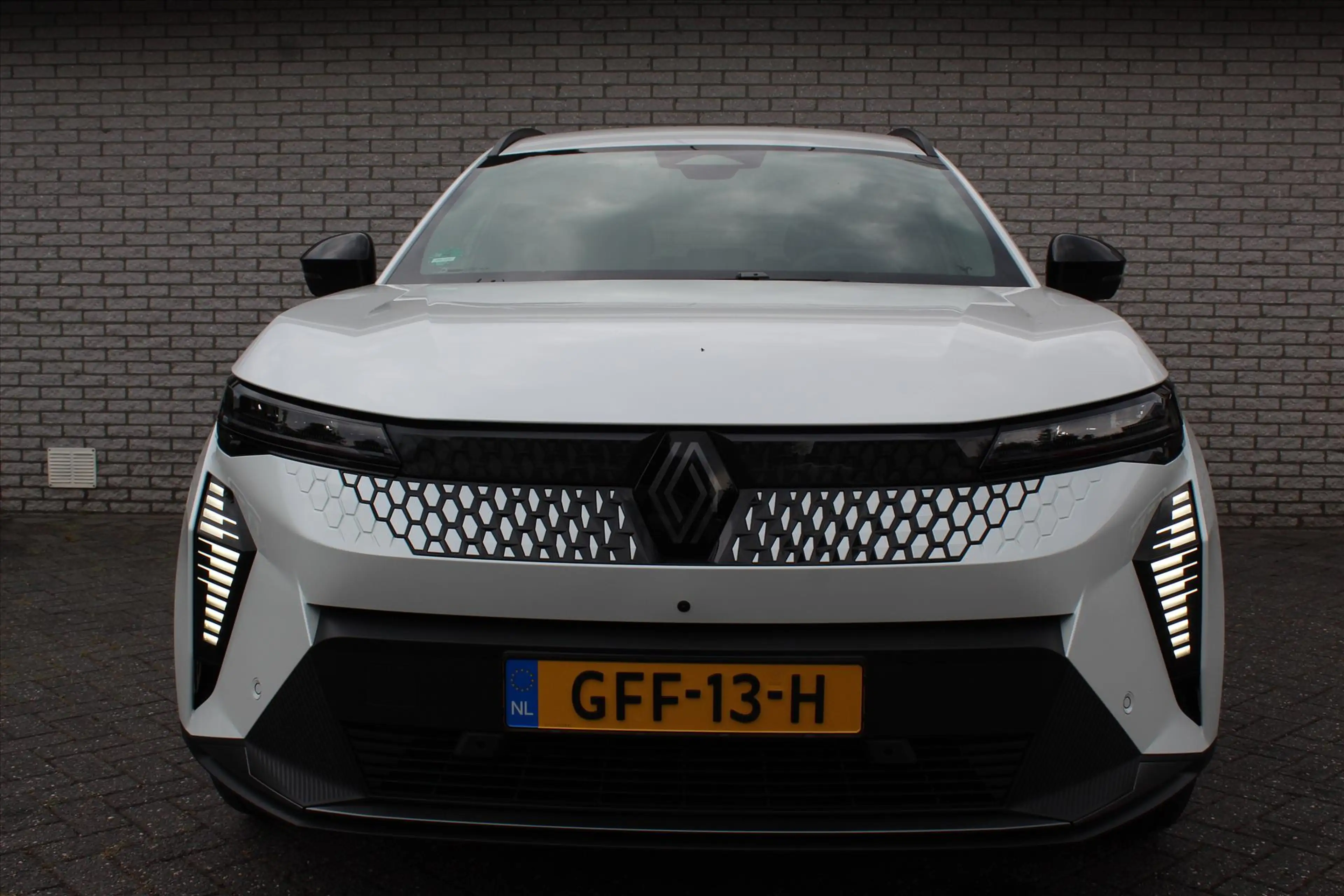 Renault Scenic E-Tech EV87 220pk long range Esprit Alpine — photo 3