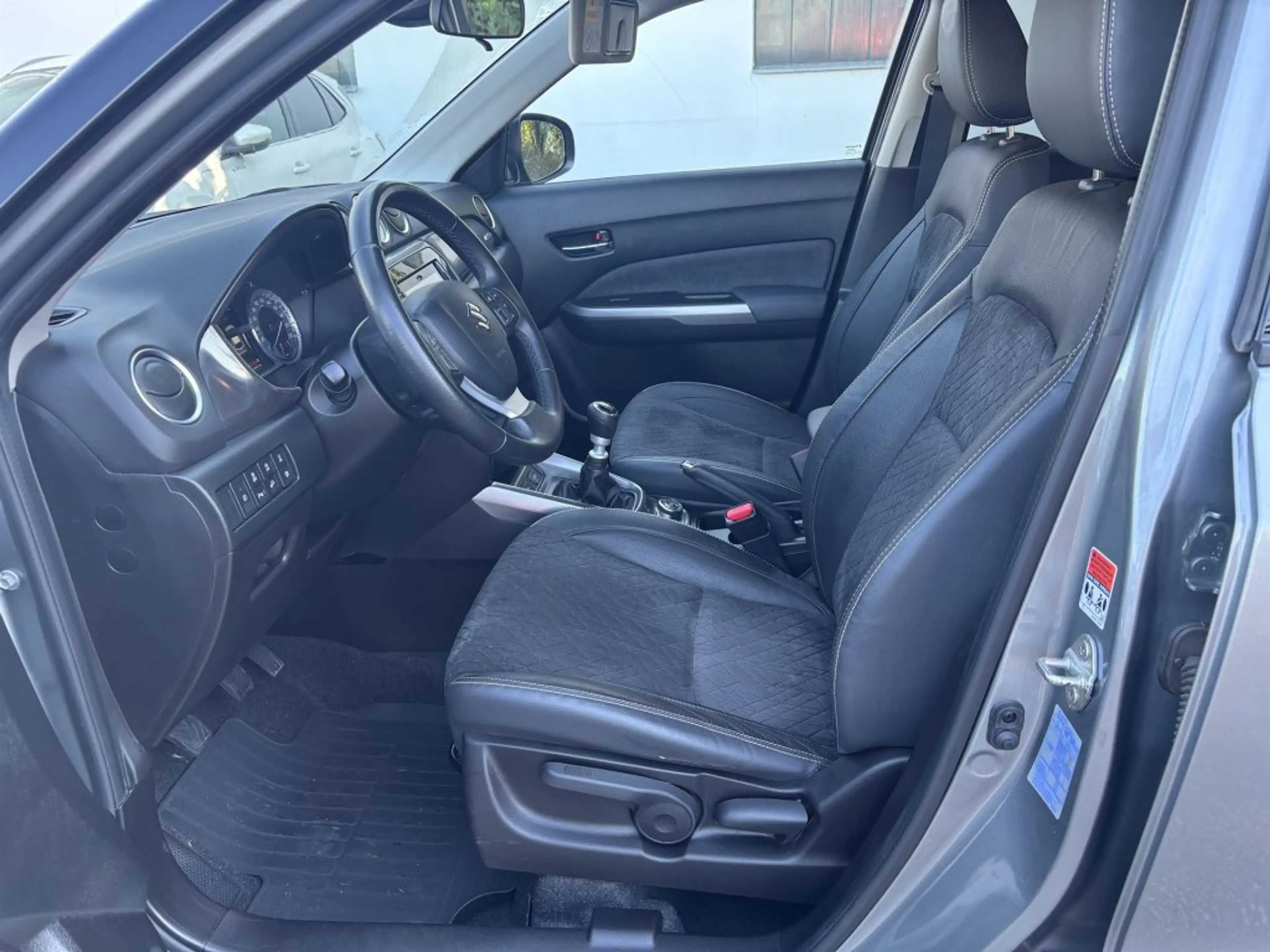 Suzuki Vitara All Grip Shine 1.4lt. — photo 9