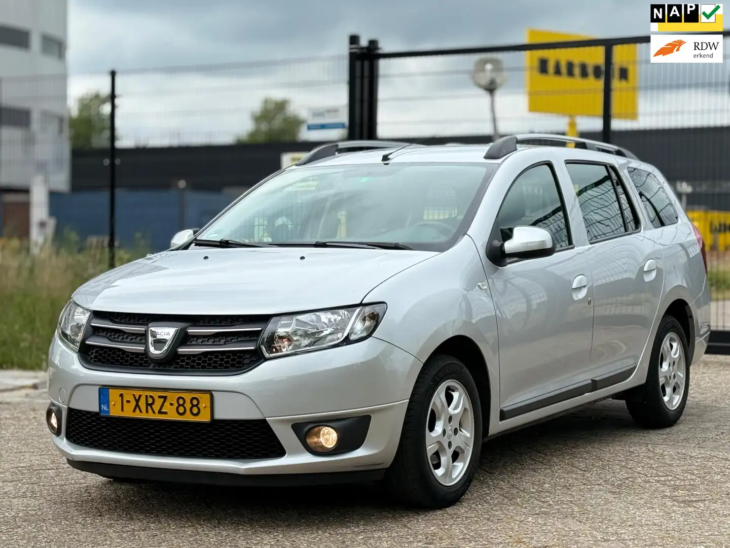 Dacia Logan MCV 0.9 TCe Prestige/navi/airco/cruise/onderhouden Grijs - 1