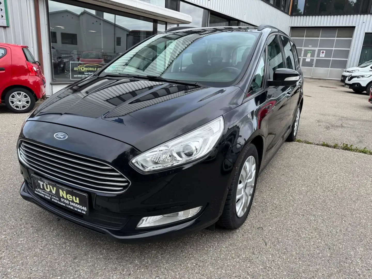 Ford Galaxy 2.0 TDCi Trend TÜVNeu 1hand Anhängerkupp Schwarz - 1