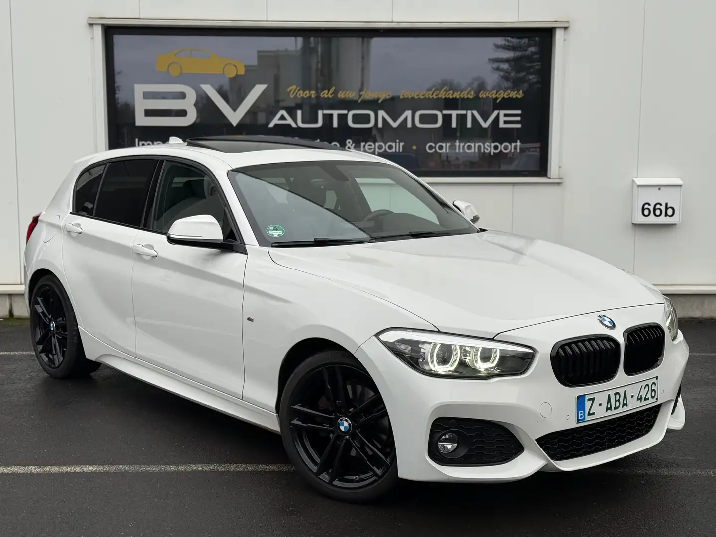 BMW 120 i M Sport automaat - PANO - LEDER - SHADOW Wit - 1