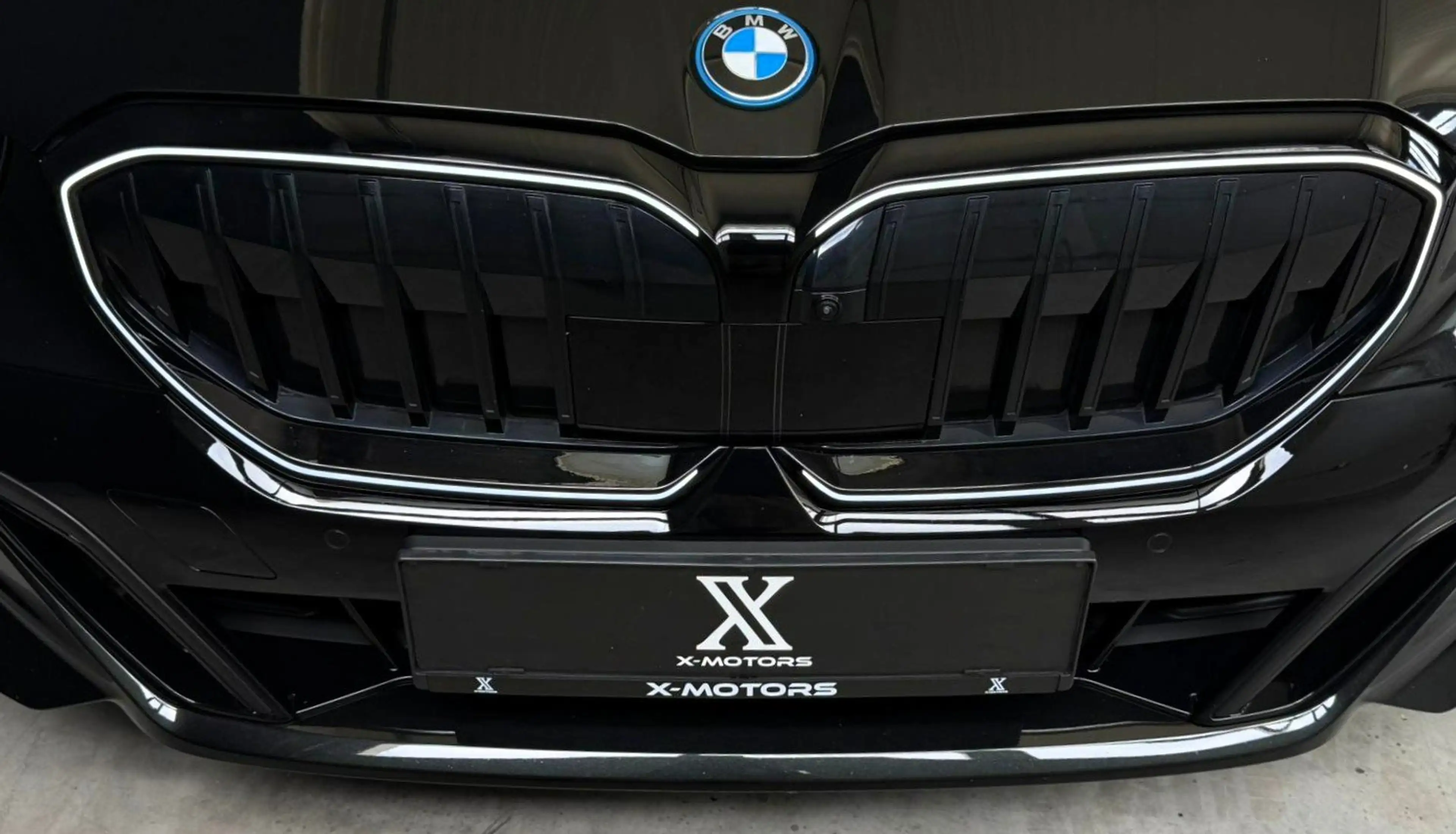 BMW 550 — photo 6