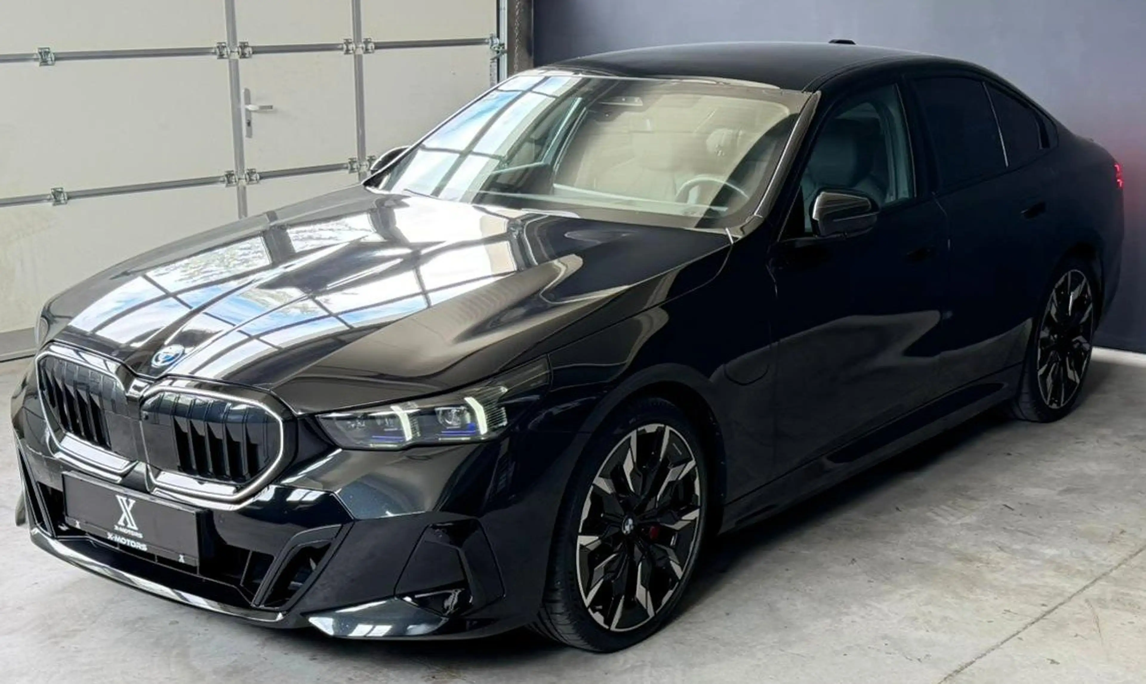 BMW 550 — photo 2