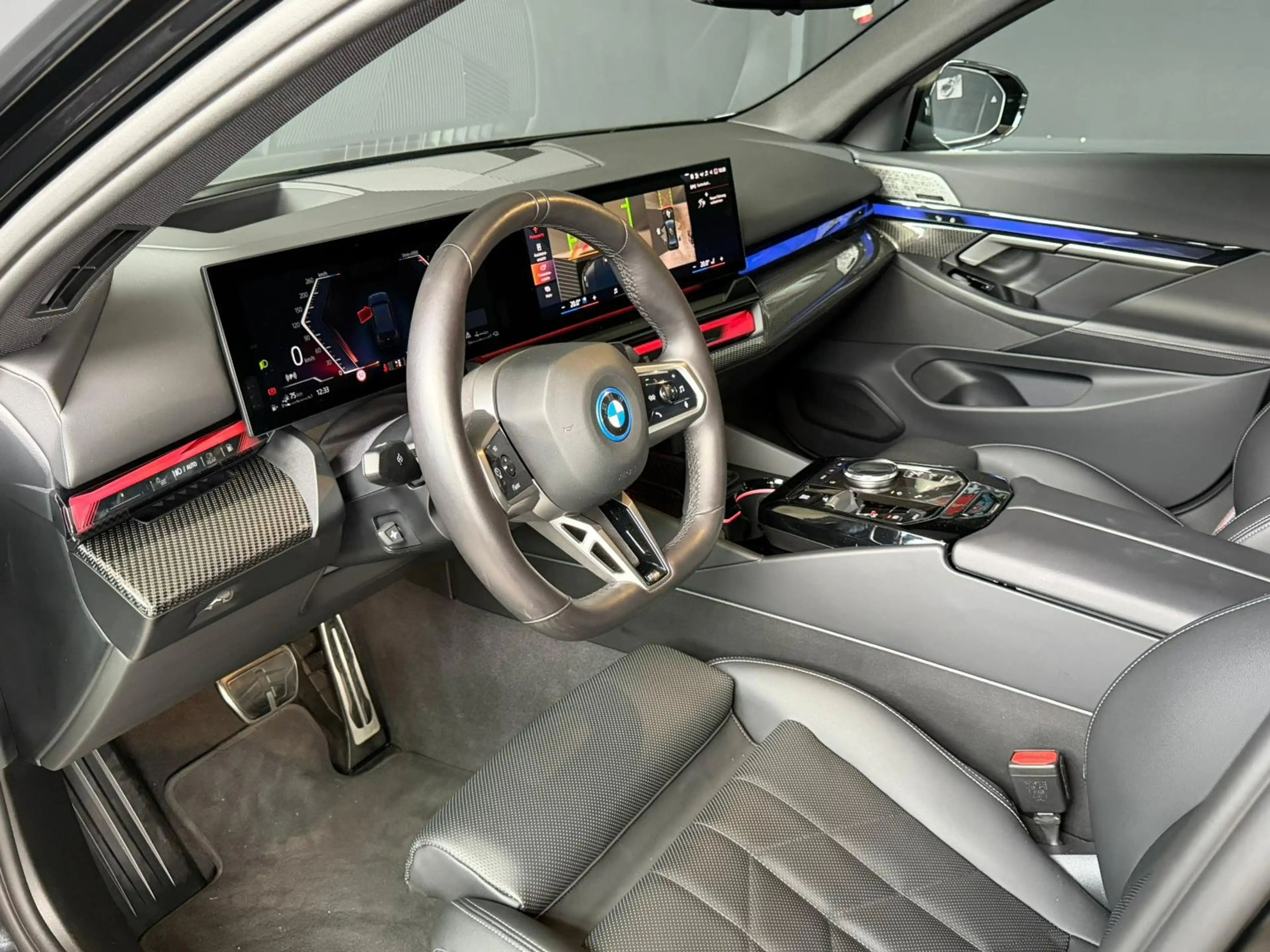 BMW 550 — photo 14
