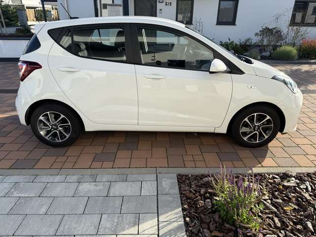 Hyundai i10 1.2 YES!