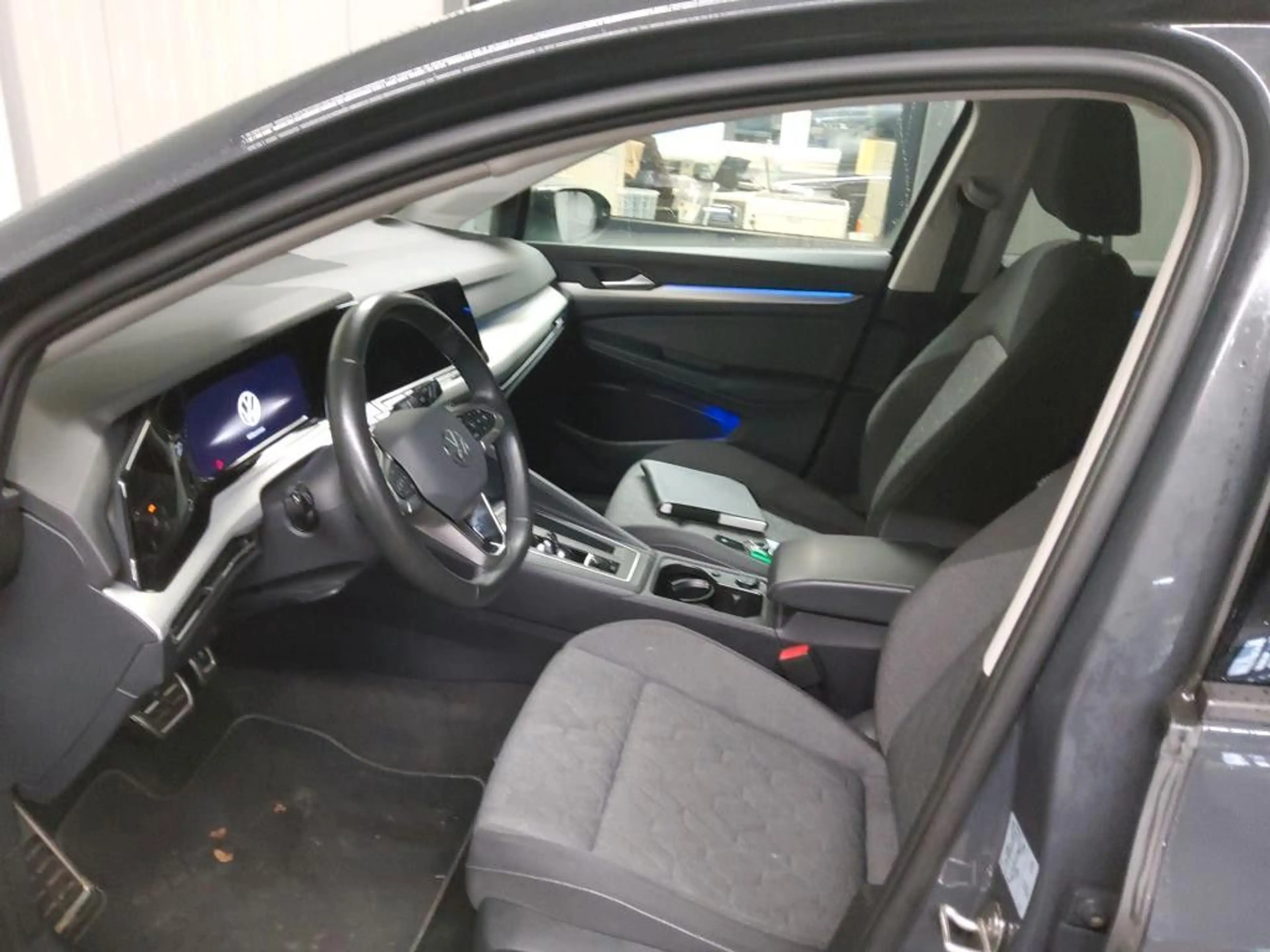 Volkswagen Golf VIII Lim. Move 2.0 TDI SCR 110kW — photo 6