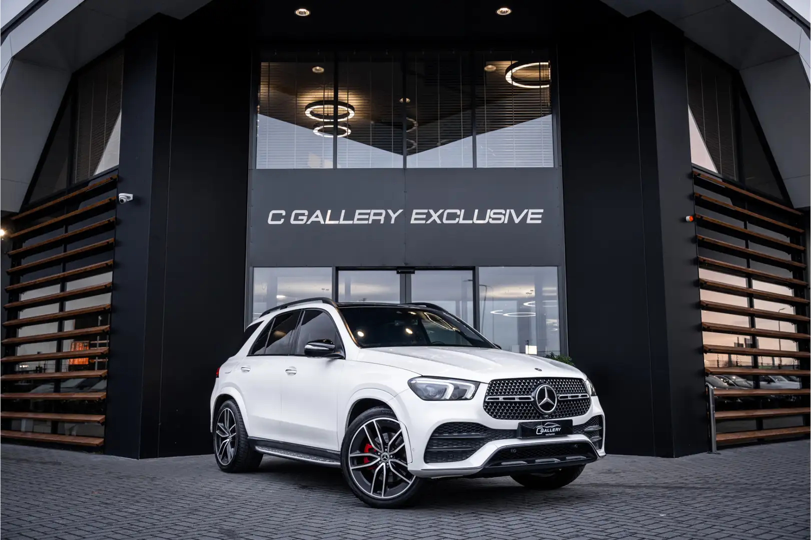 Mercedes-Benz GLE 350 GLE350 e 4MATIC Premium Plus - AMG l Panorama l Tr Wit - 1