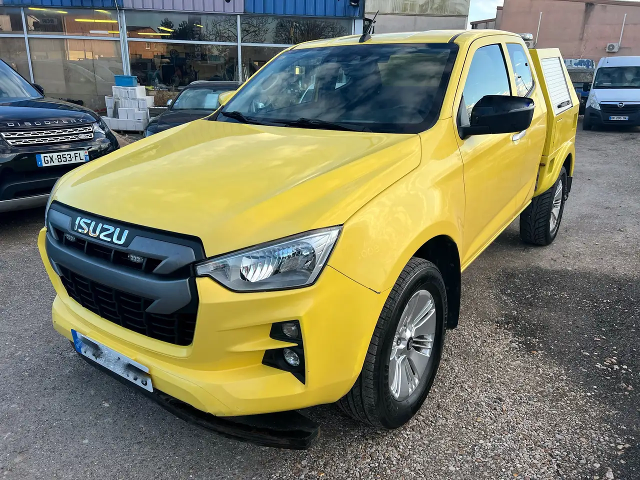 Isuzu Model not specified 2023