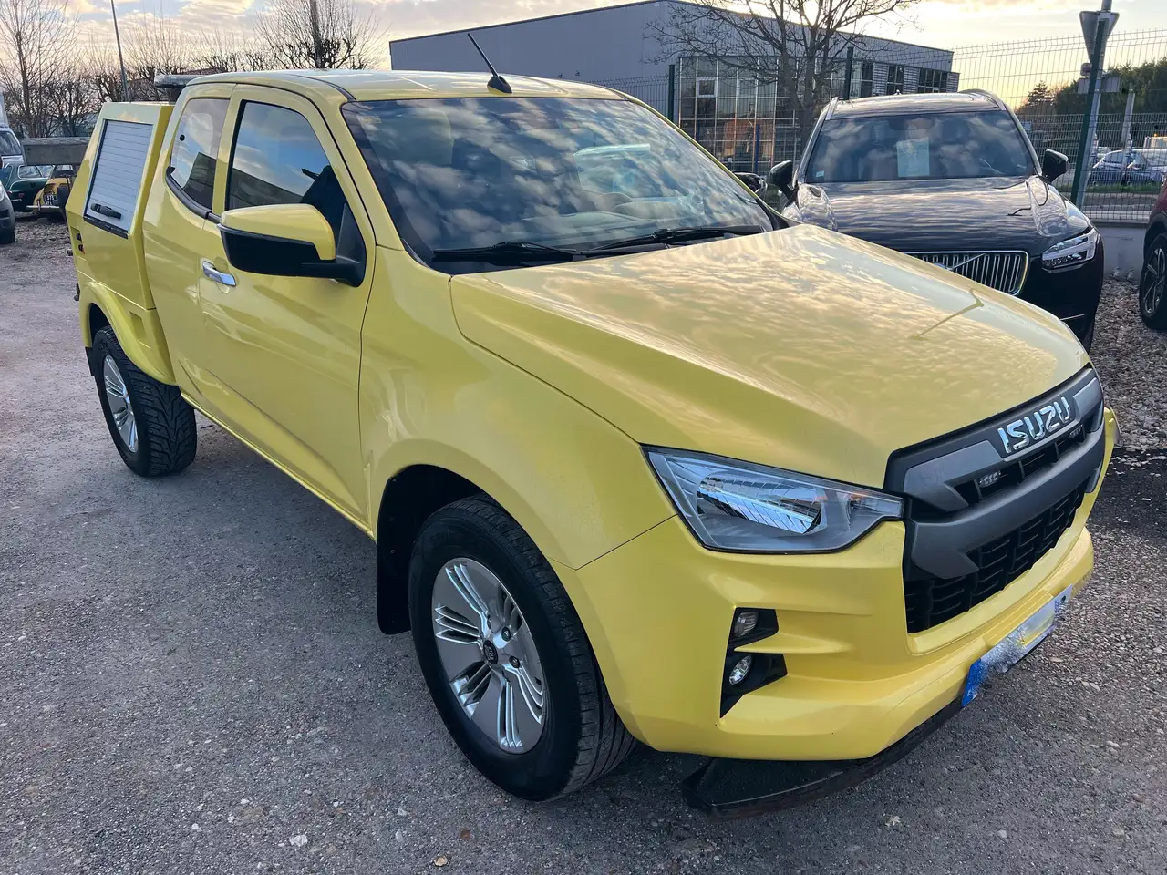 Isuzu Model not specified 2023
