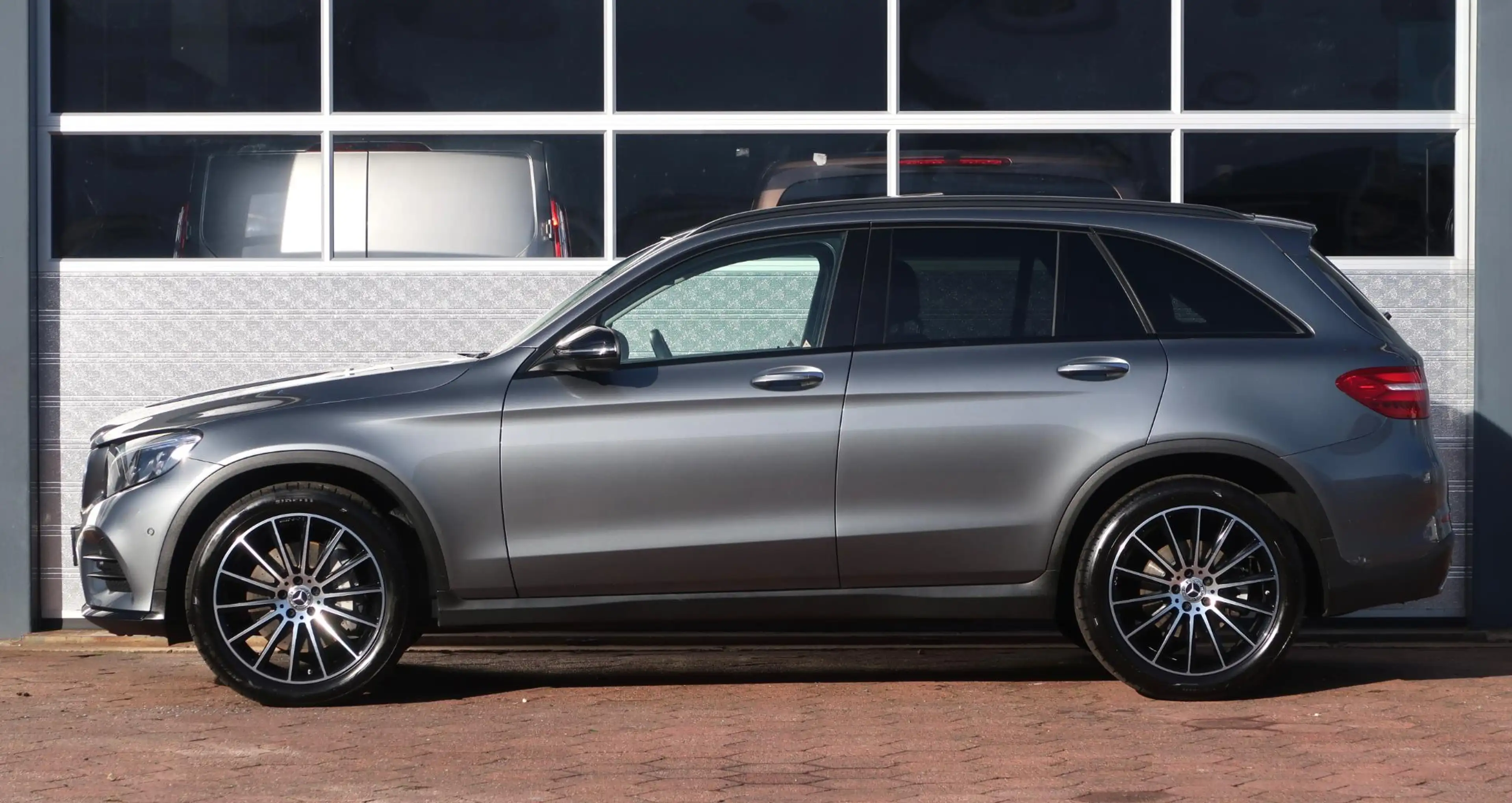 Mercedes-Benz GLC 350 d 4MATIC Premium Plus AMG/ PANO/ AIRM/ MEMORY/ 360 — photo 13