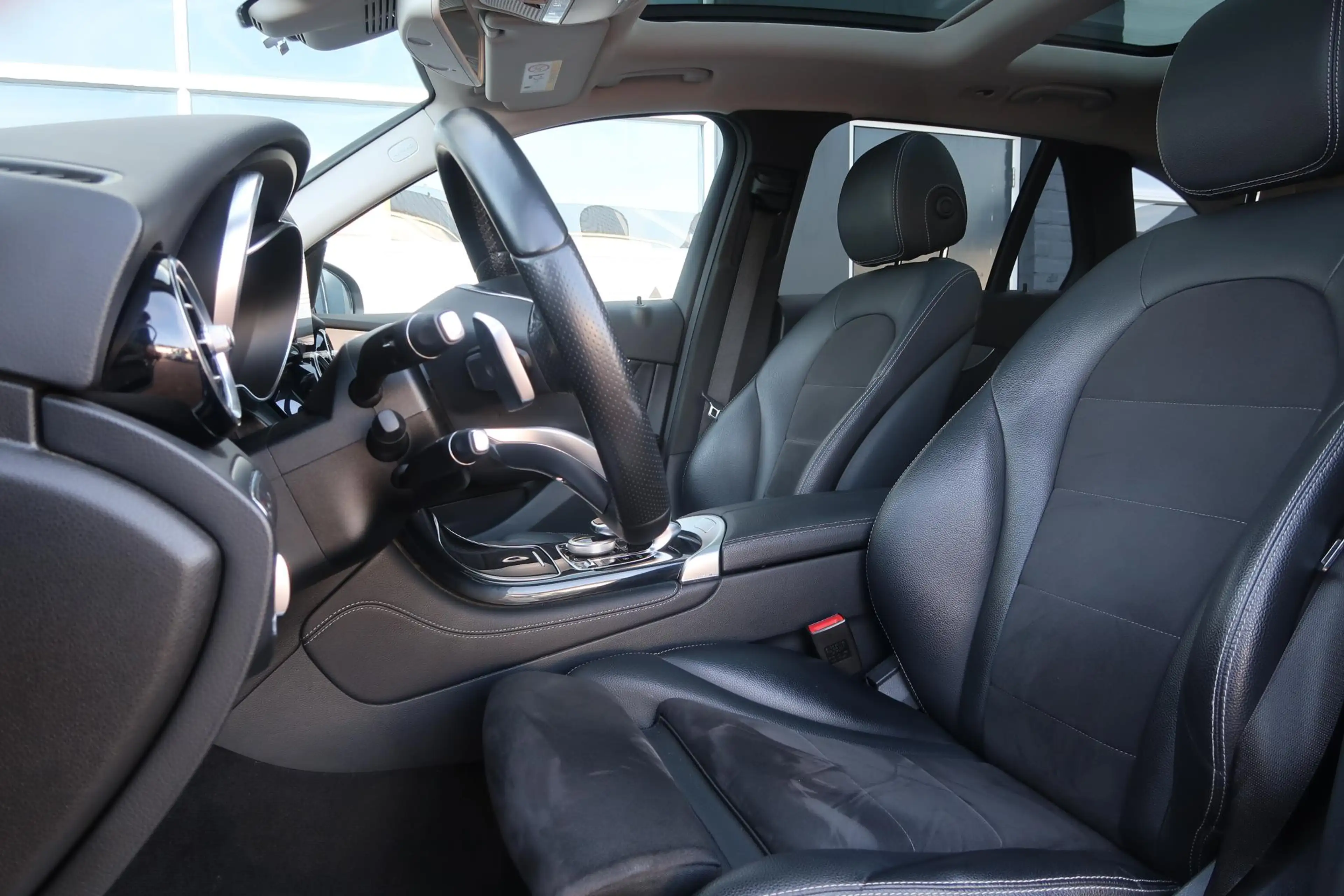 Mercedes-Benz GLC 350 d 4MATIC Premium Plus AMG/ PANO/ AIRM/ MEMORY/ 360 — photo 14