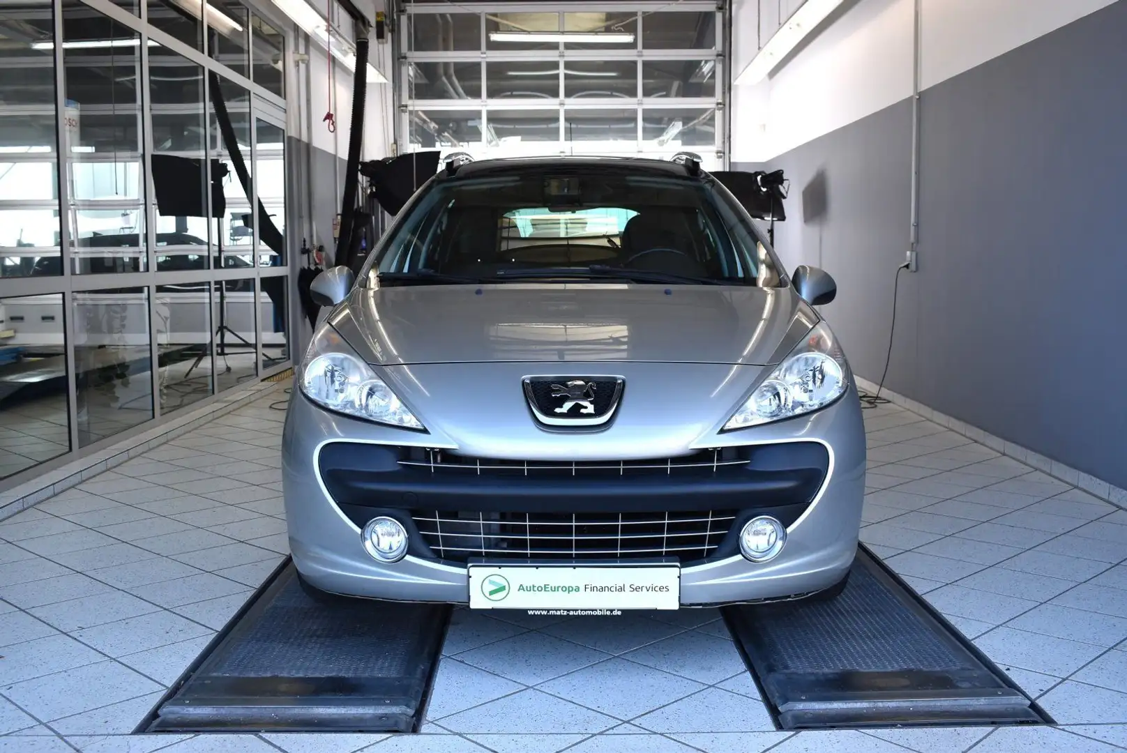 Peugeot 207 SW 1.6 16V VTI Sport 120 Panorama*PDC* Grau - 2