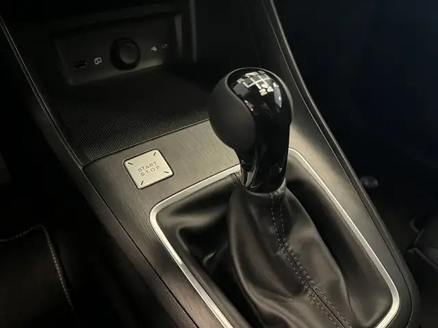 MG ZS view 12