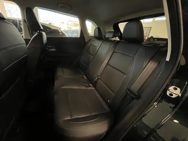 MG ZS view 7