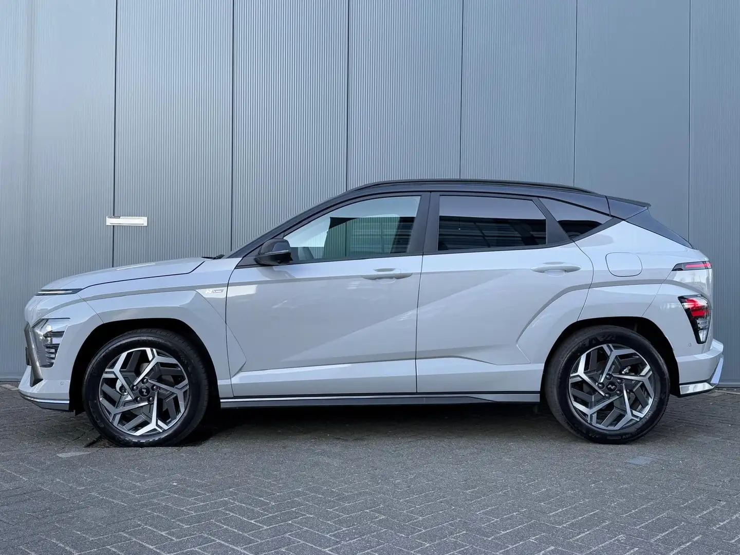 Hyundai KONA 1.6 GDI HEV 140pk N-Line Two Tone Gris - 2