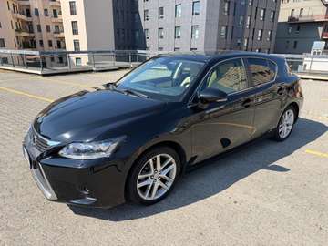 CT 1.8 hybrid Luxury