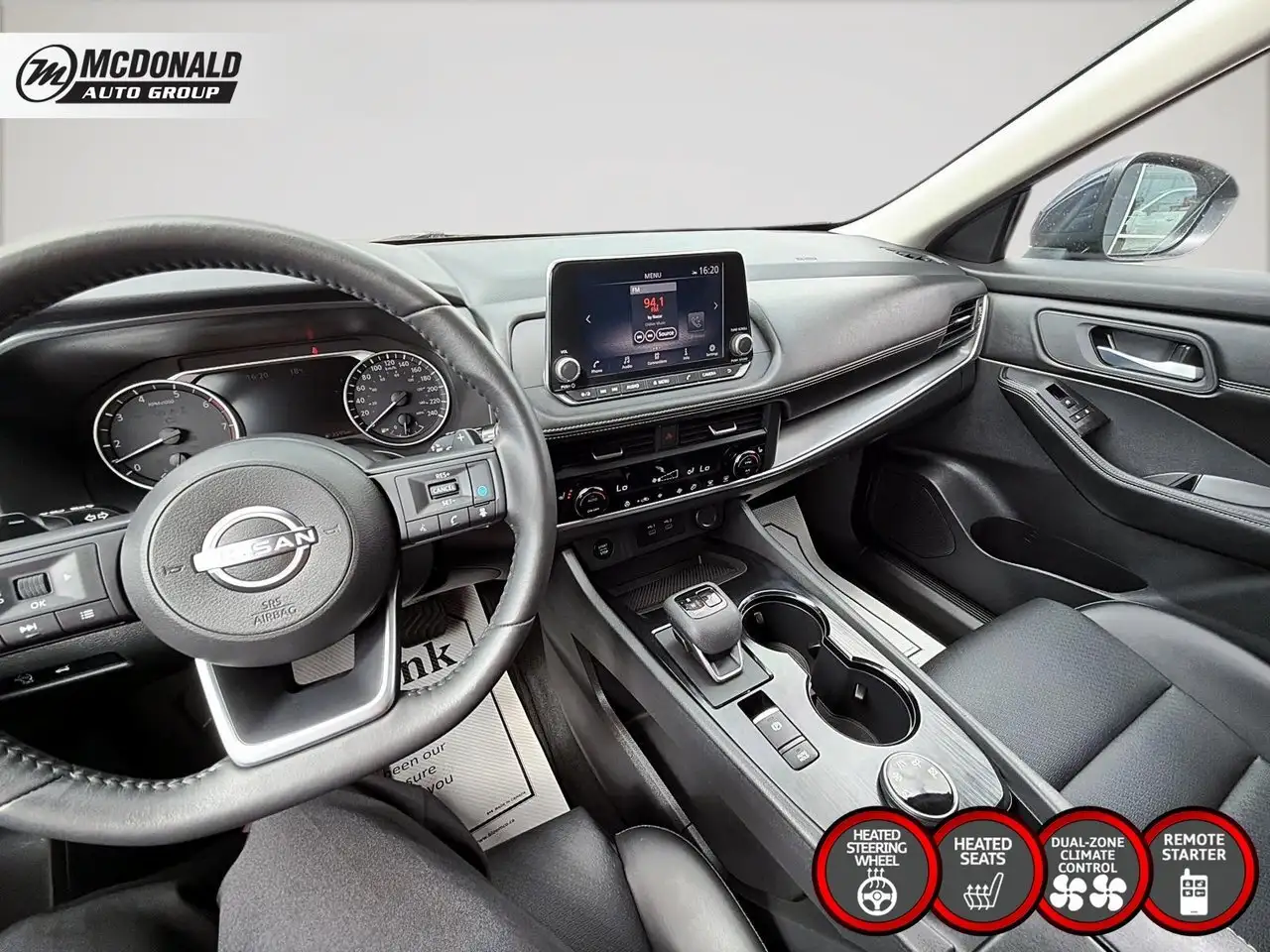 Nissan Rogue снимка Nissan Rogue