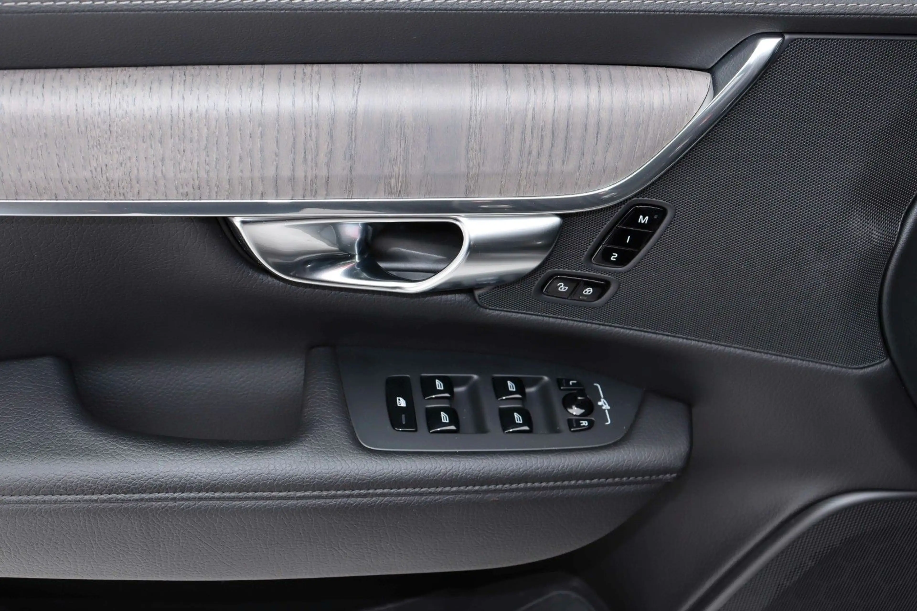 Volvo V90 Cross Country Pro AWD*1.Hd*AHK*8 Räder*235PS — photo 10