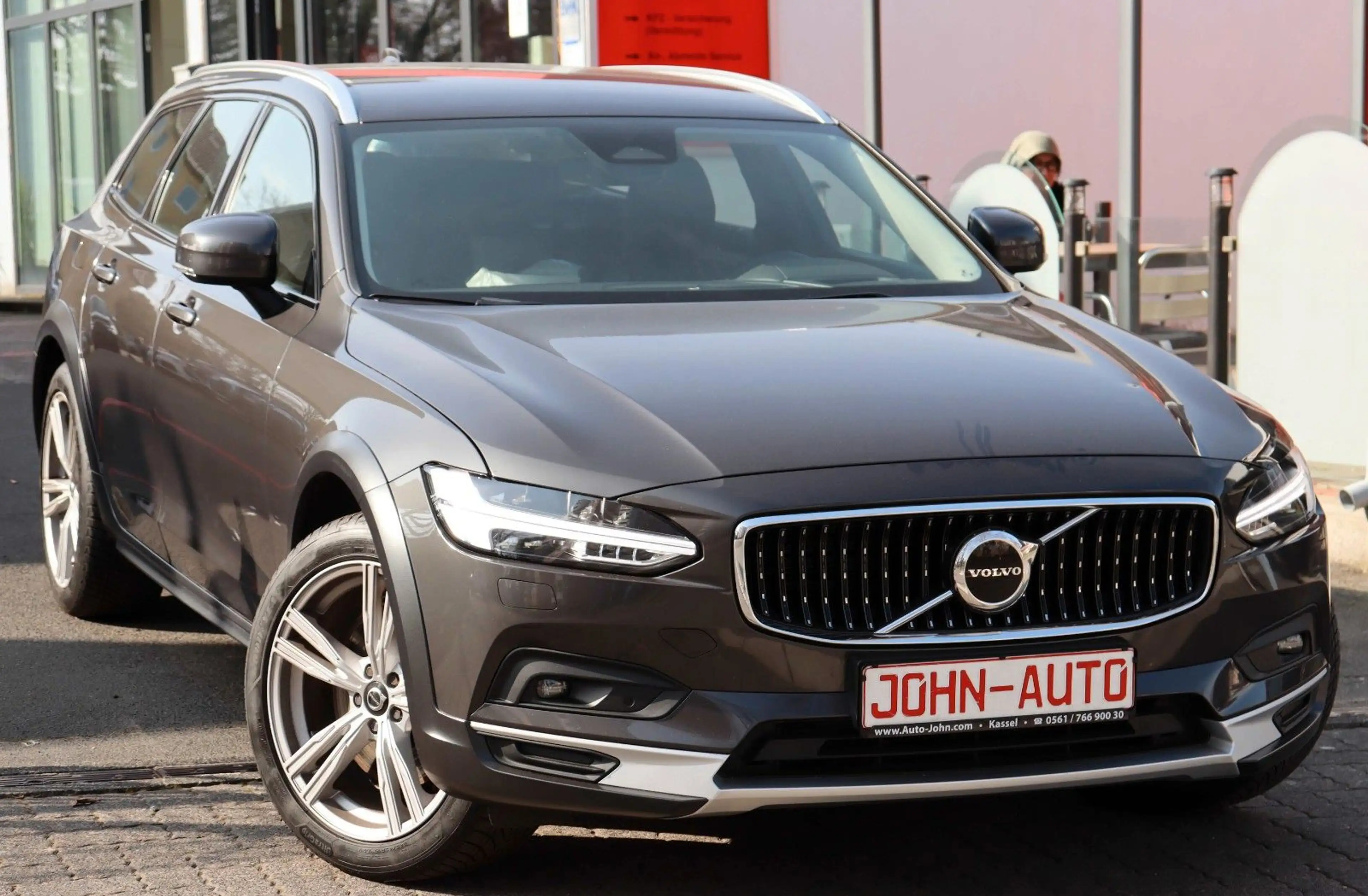 Volvo V90 Cross Country Pro AWD*1.Hd*AHK*8 Räder*235PS — photo 3