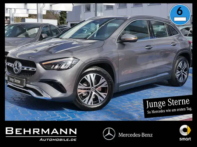 Mercedes-Benz GLA 180 Progressive +ParkAssist+LED Scheinw+MBUX Autom./Klima/Park Assist./Sitzhzg./el.Sitzv./Telefon/MF Lenkrad/L R Sensor