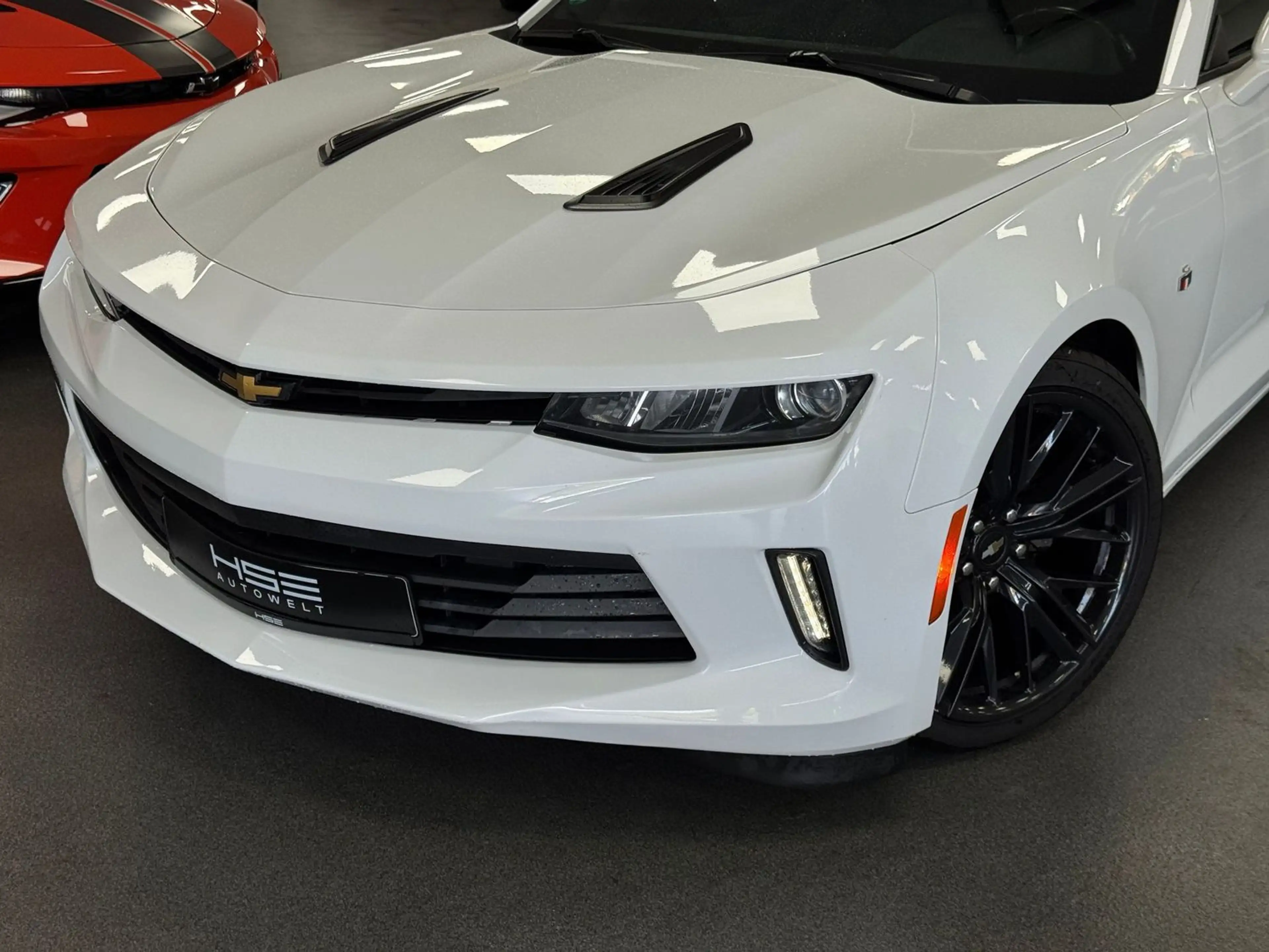 Chevrolet Camaro 2,0l Turbo *AUT / LEDER* — photo 3