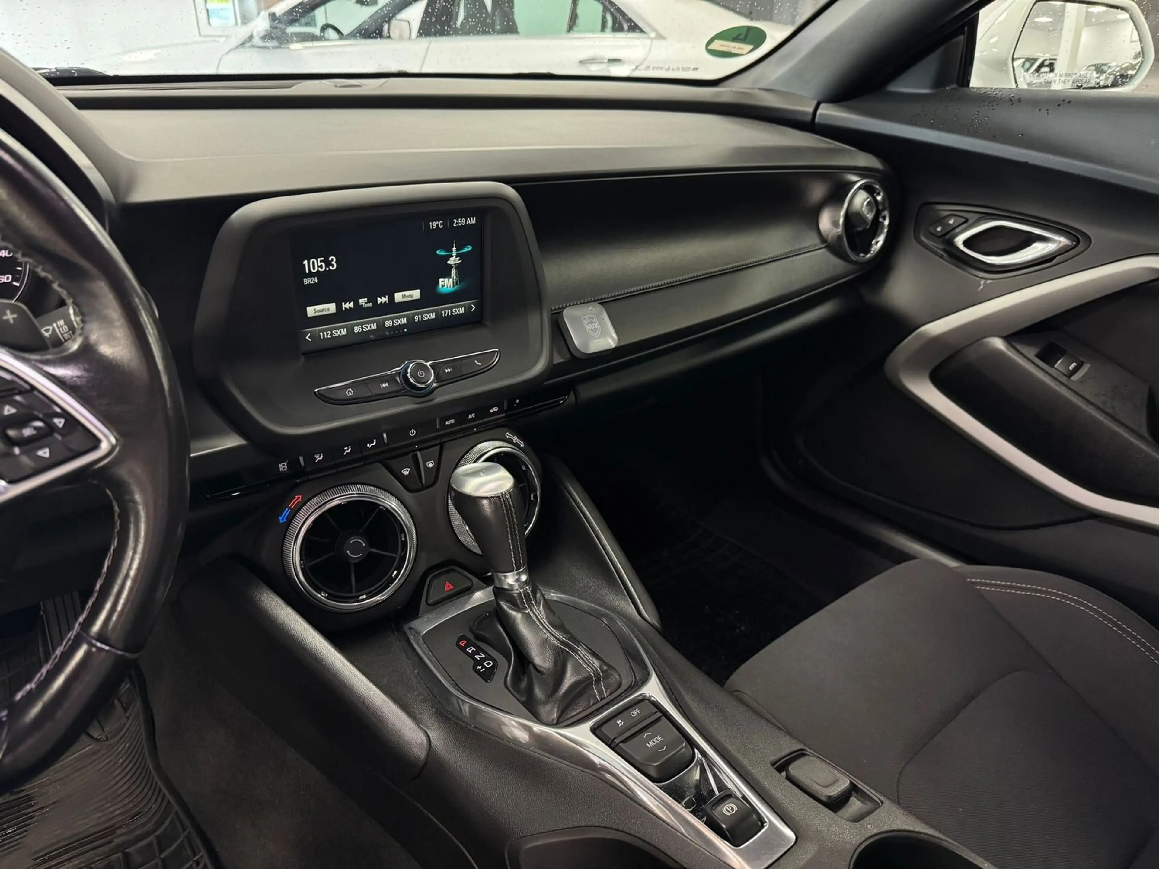 Chevrolet Camaro 2,0l Turbo *AUT / LEDER* — photo 13