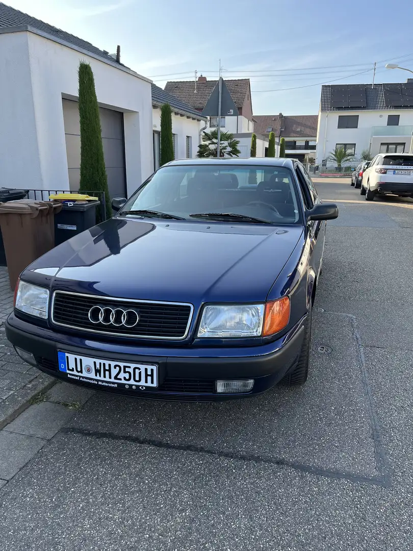Audi 100 - 1