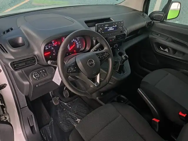 Opel Combo 1.5 TD 100 CV PUERTA LATERAL CON EXTRAS