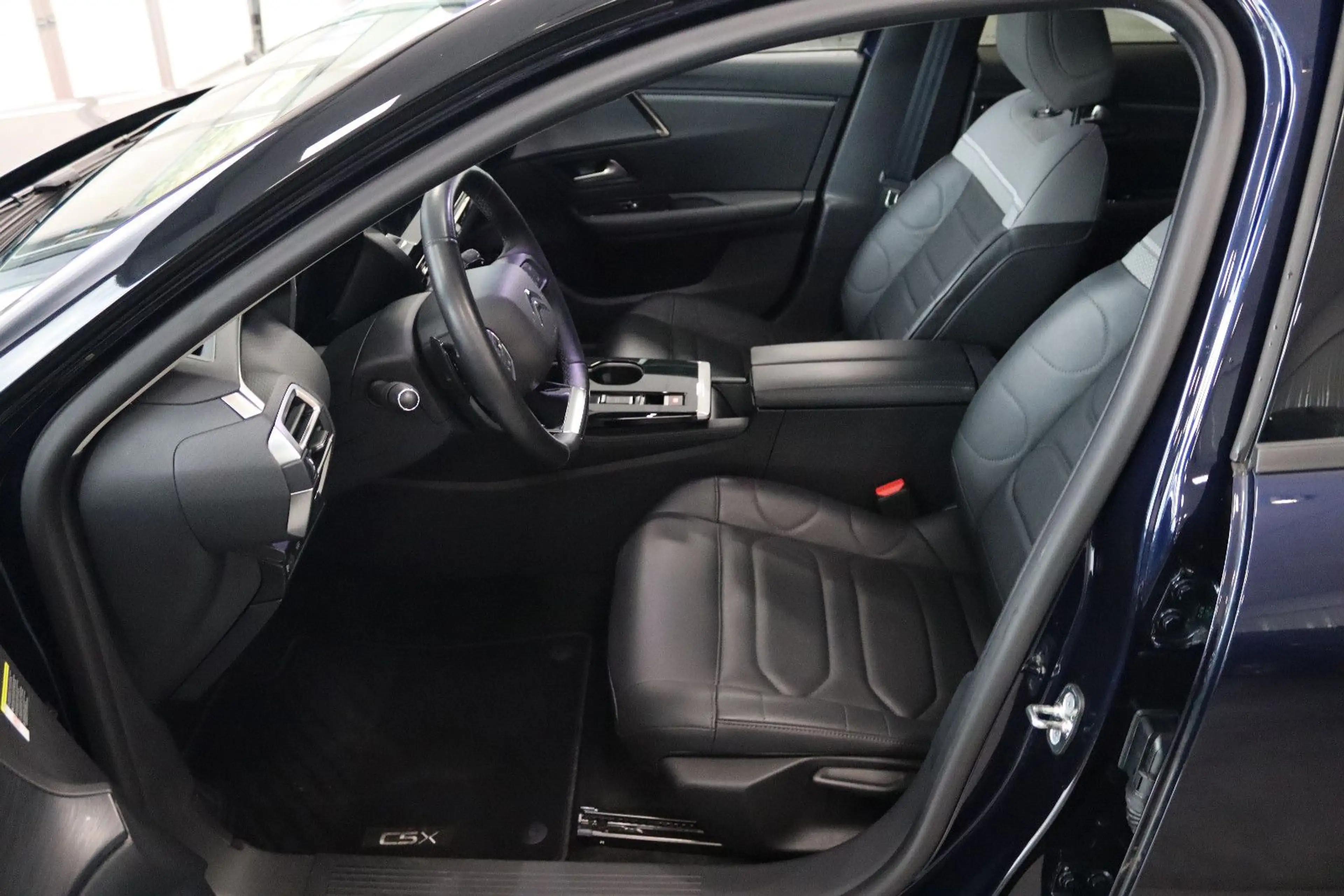 Citroen C5 X PureTech 130 * 1.HAND + 34TKM + GARANTIE * — photo 9