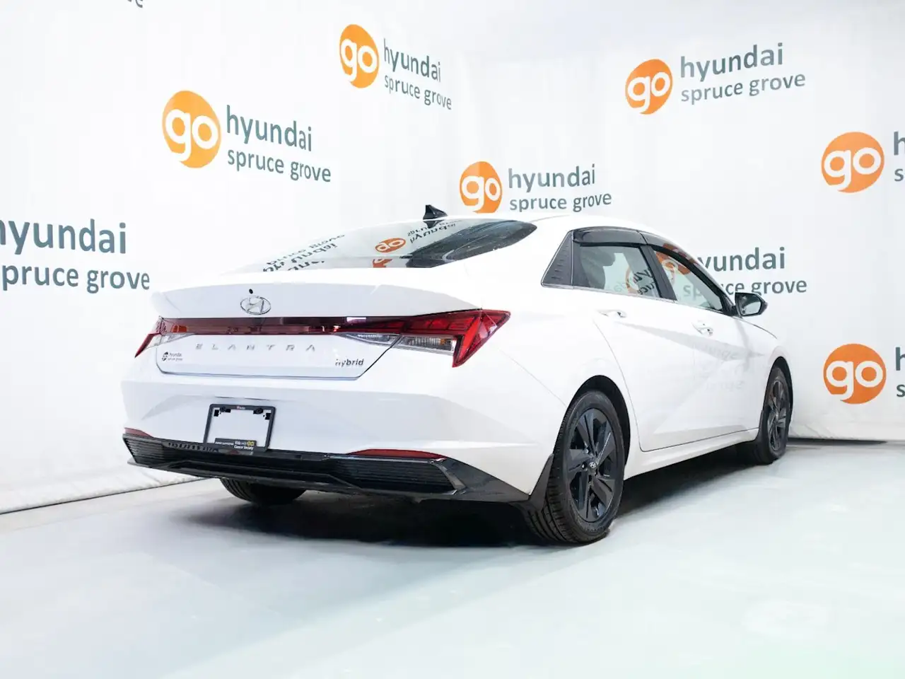 Hyundai ELANTRA снимка Hyundai ELANTRA
