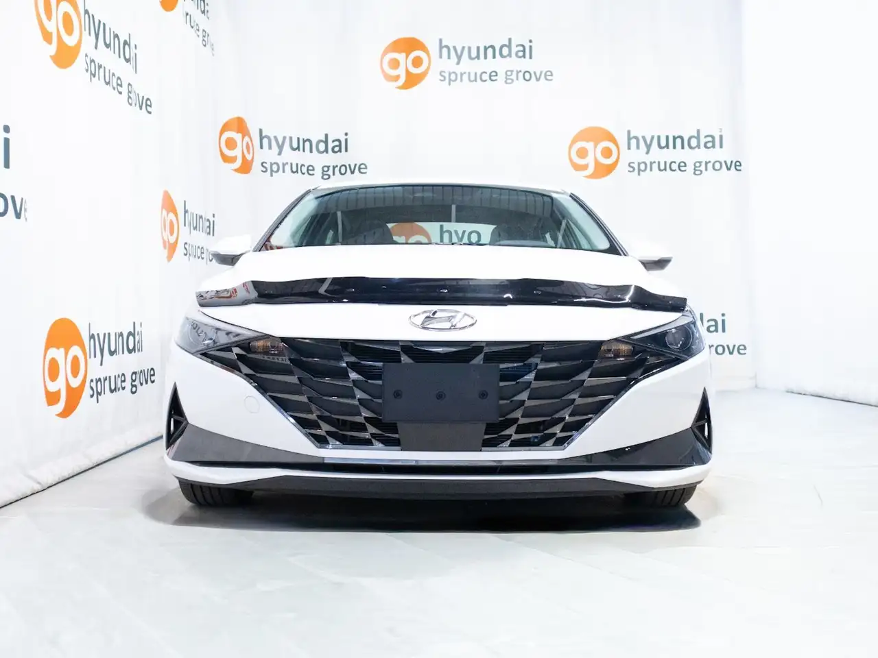 Hyundai ELANTRA снимка Hyundai ELANTRA