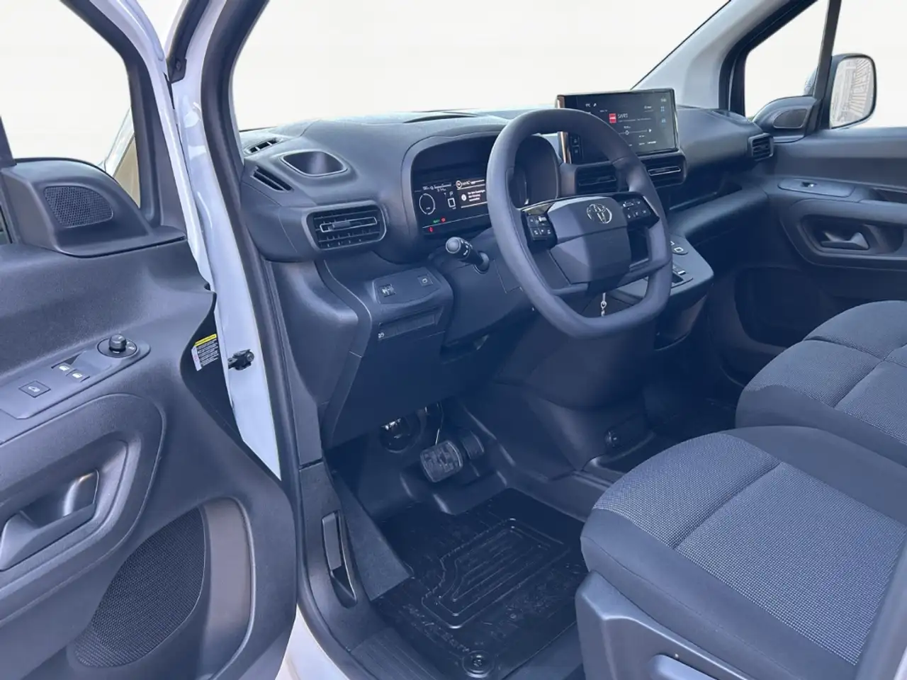 Toyota Proace City L1 Electric Meister 50kWh +Glas hinten 8
