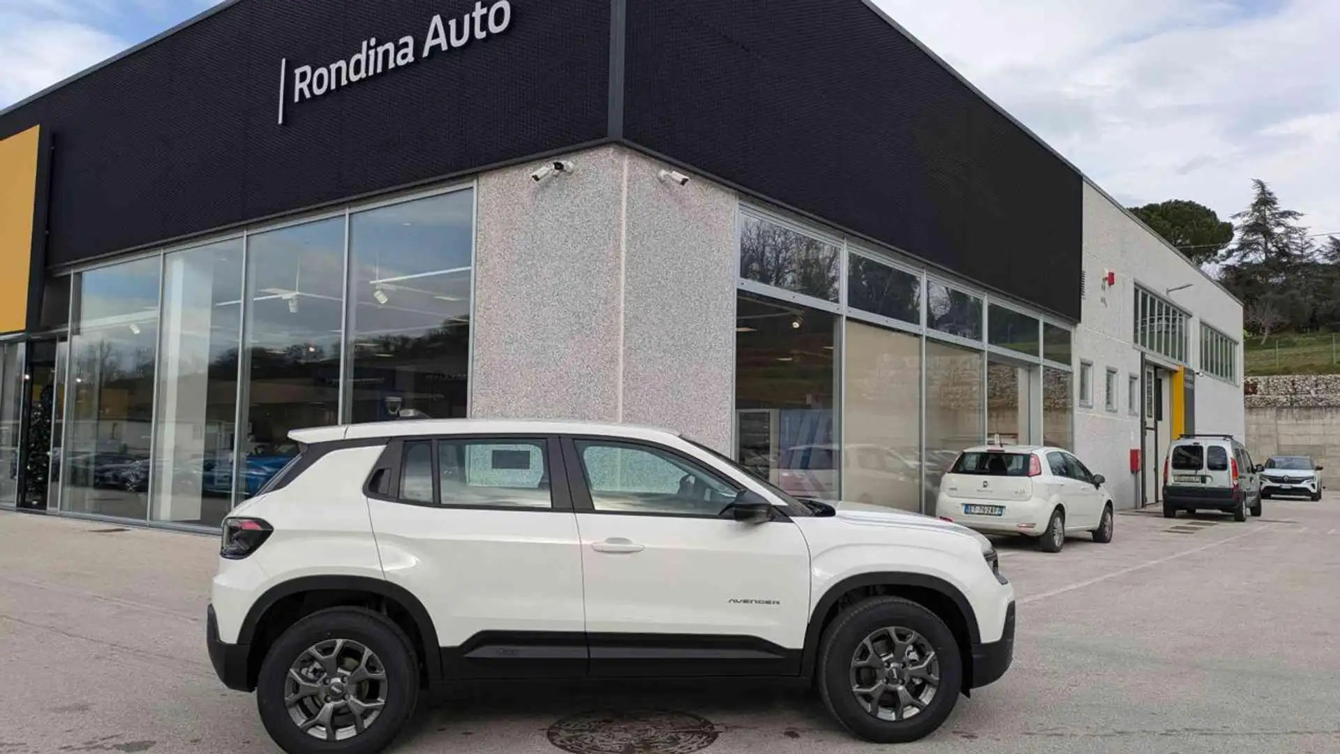 Jeep Avenger 1.2 Turbo Longitude Weiß - 1